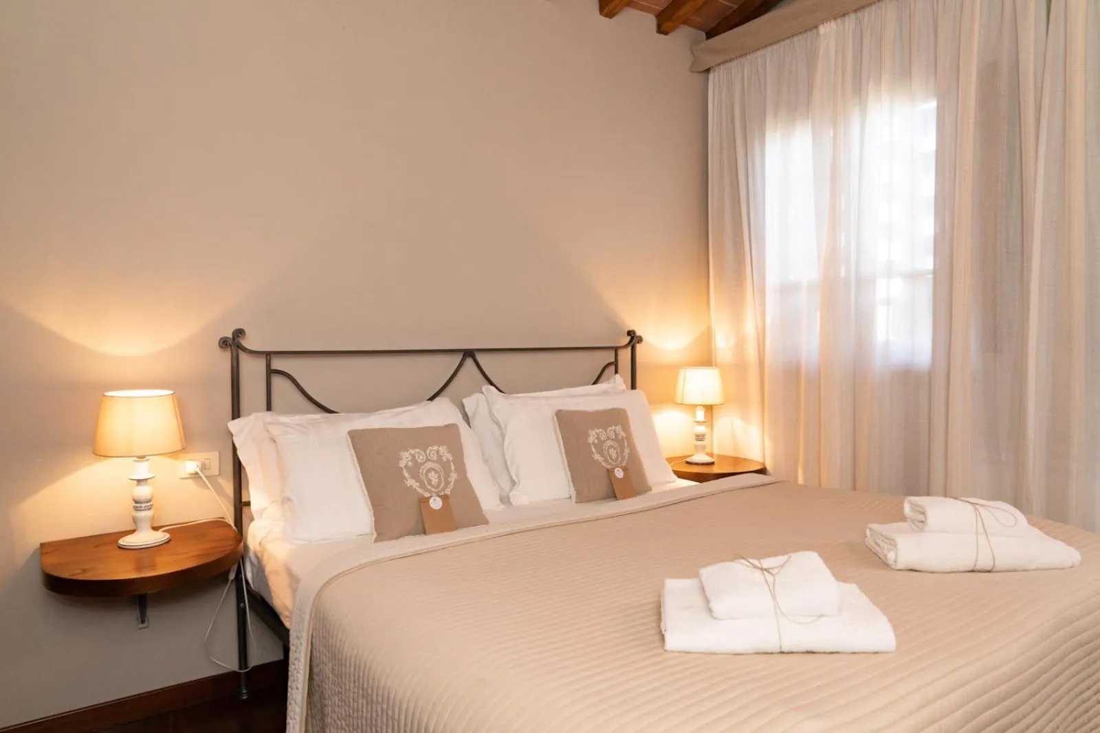 Bedroom, Bed in GHIZZOLO Residence - Refurbished Pool 2025