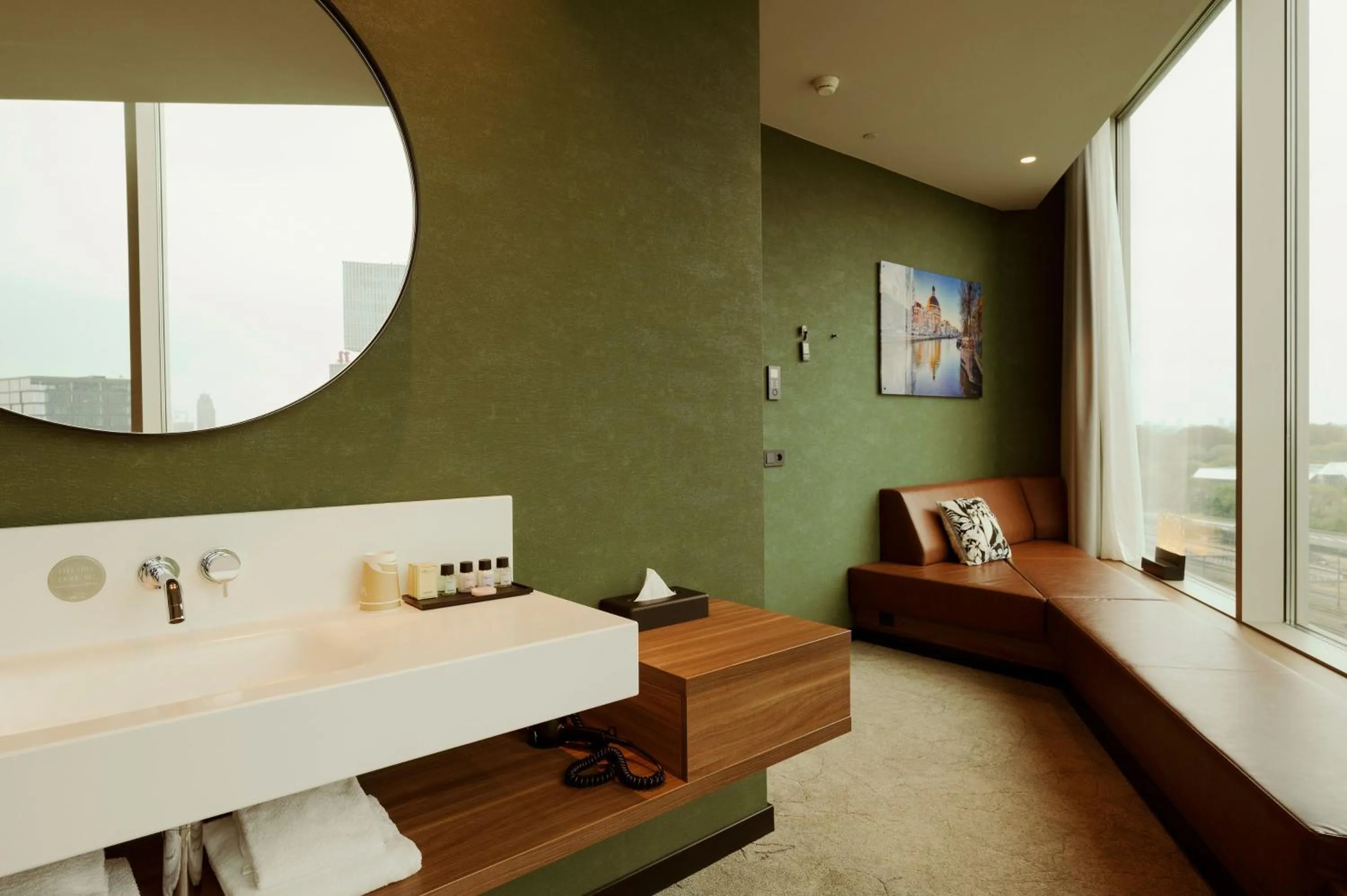 Bathroom, Bed in Van der Valk Hotel Amsterdam Zuidas-Rai