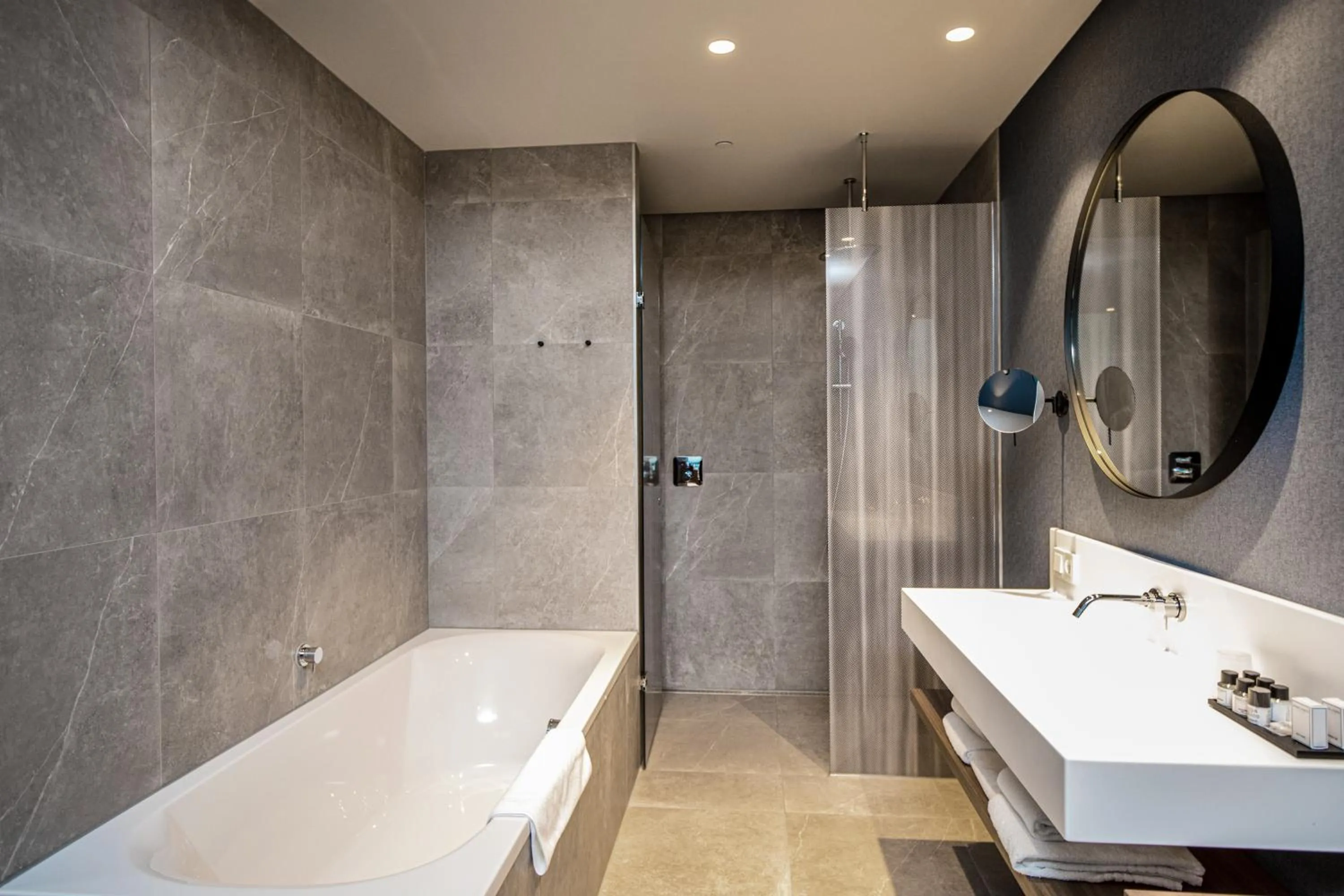 Bathroom in Van der Valk Hotel Amsterdam Zuidas -Rai