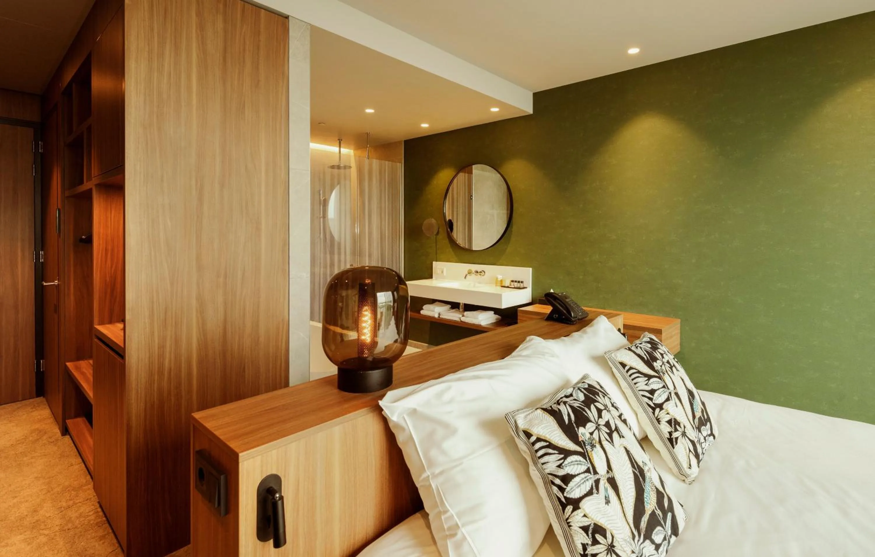 Bed in Van der Valk Hotel Amsterdam Zuidas-Rai