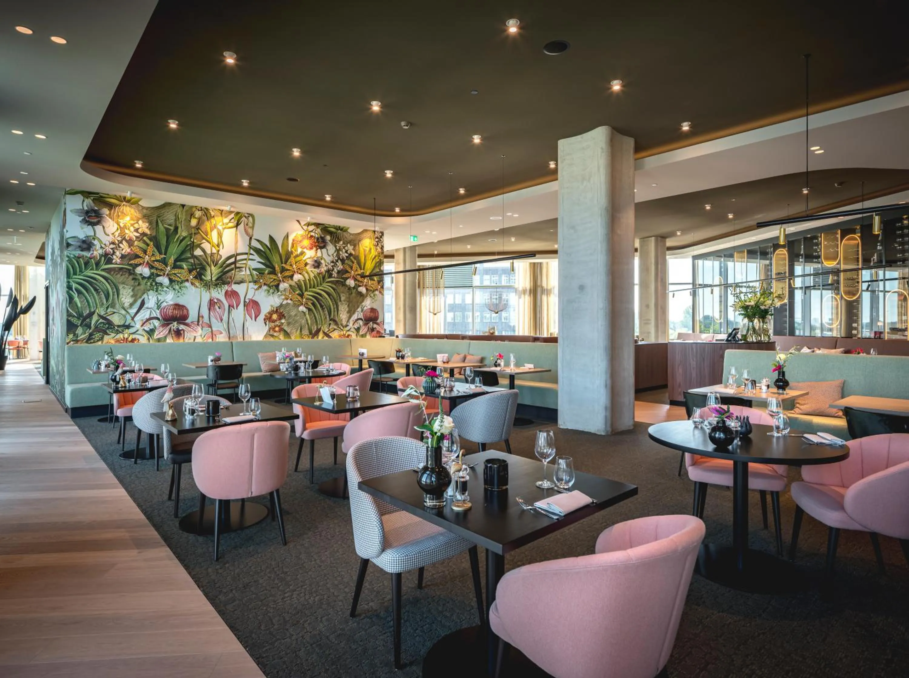 Restaurant/places to eat in Van der Valk Hotel Amsterdam Zuidas-Rai