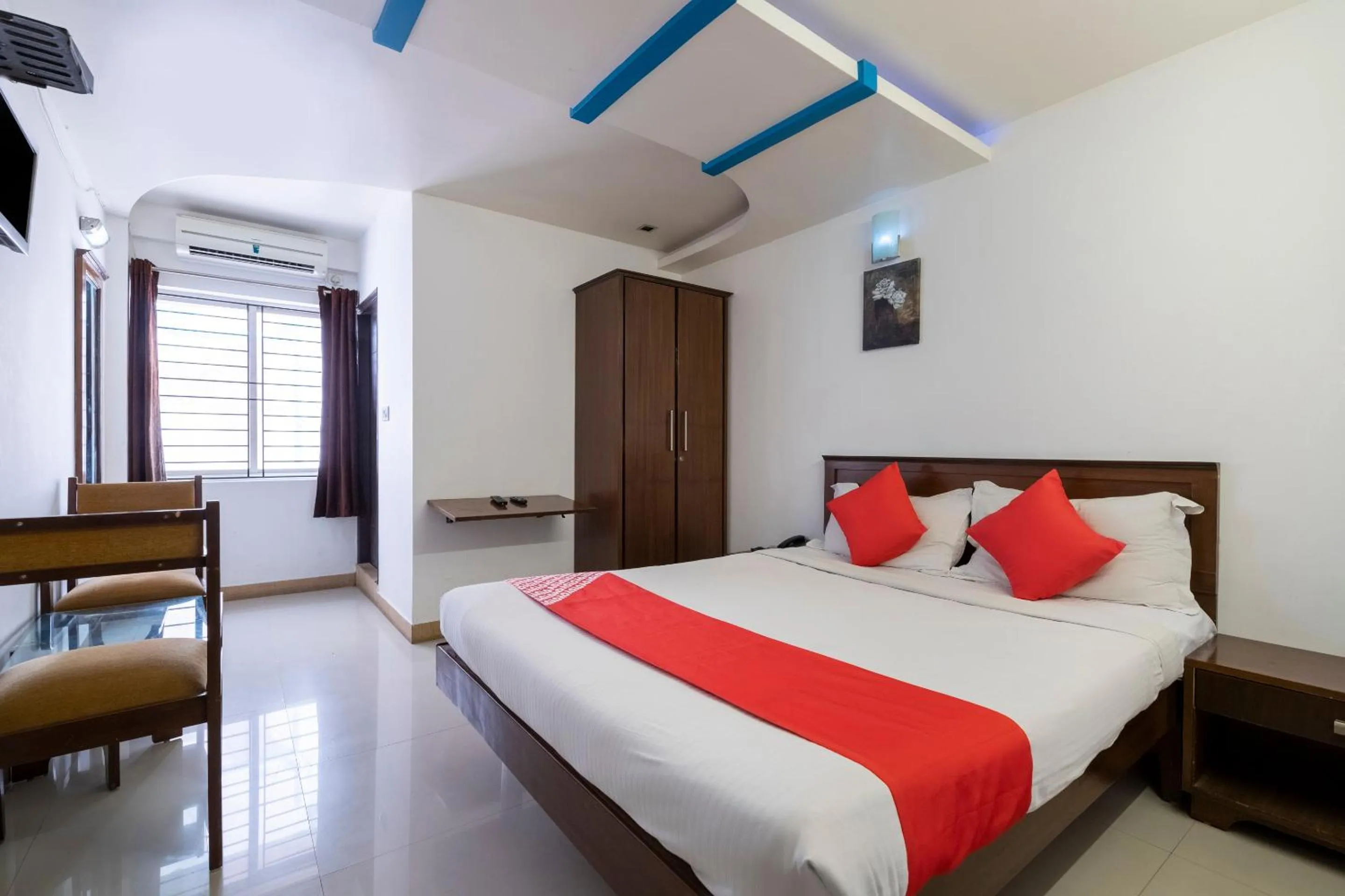 Bedroom, Bed in Hotel O The Red Velvet Opposite Novel Office Marathahalli Bridge
