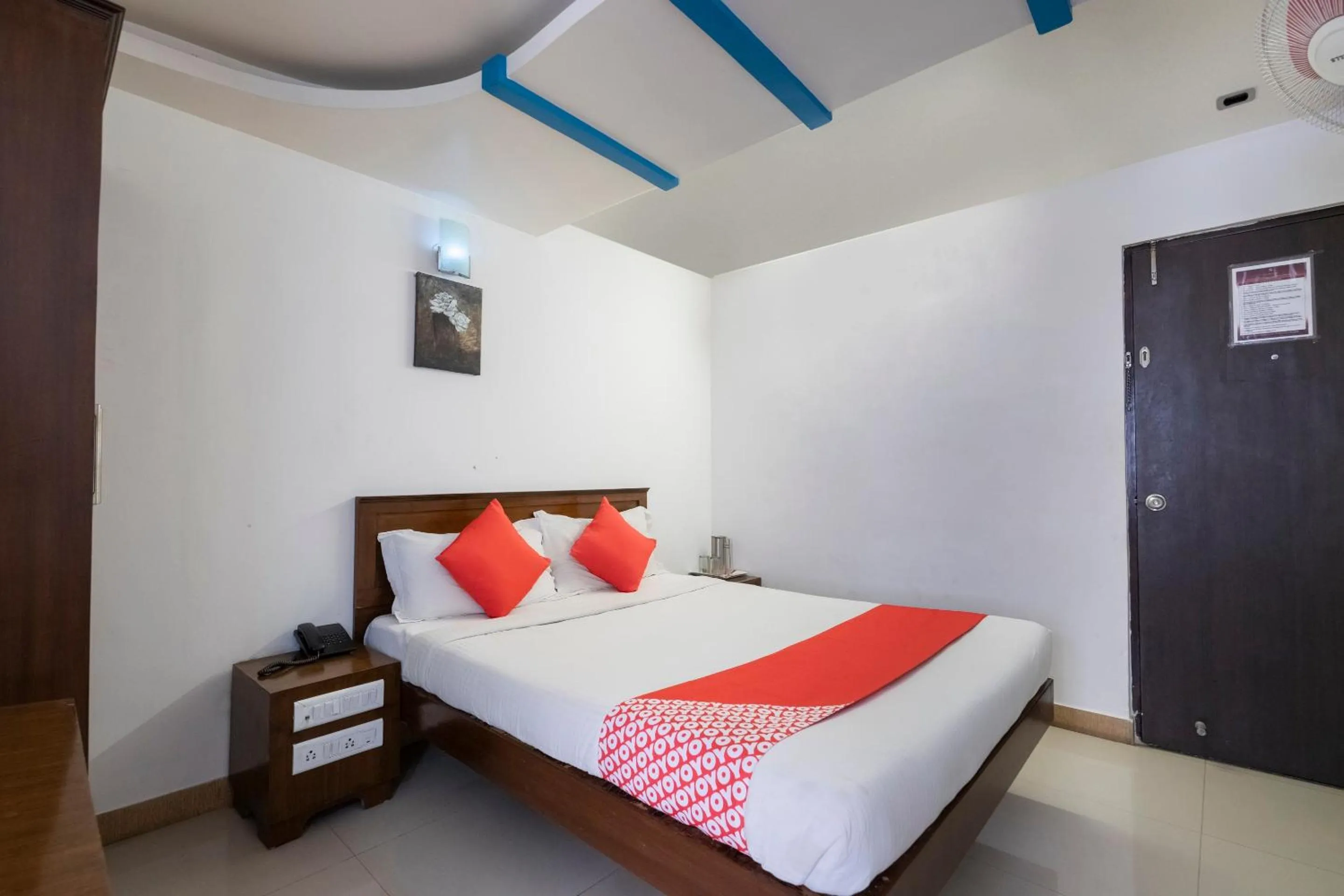 Bedroom, Bed in Hotel O The Red Velvet Opposite Novel Office Marathahalli Bridge