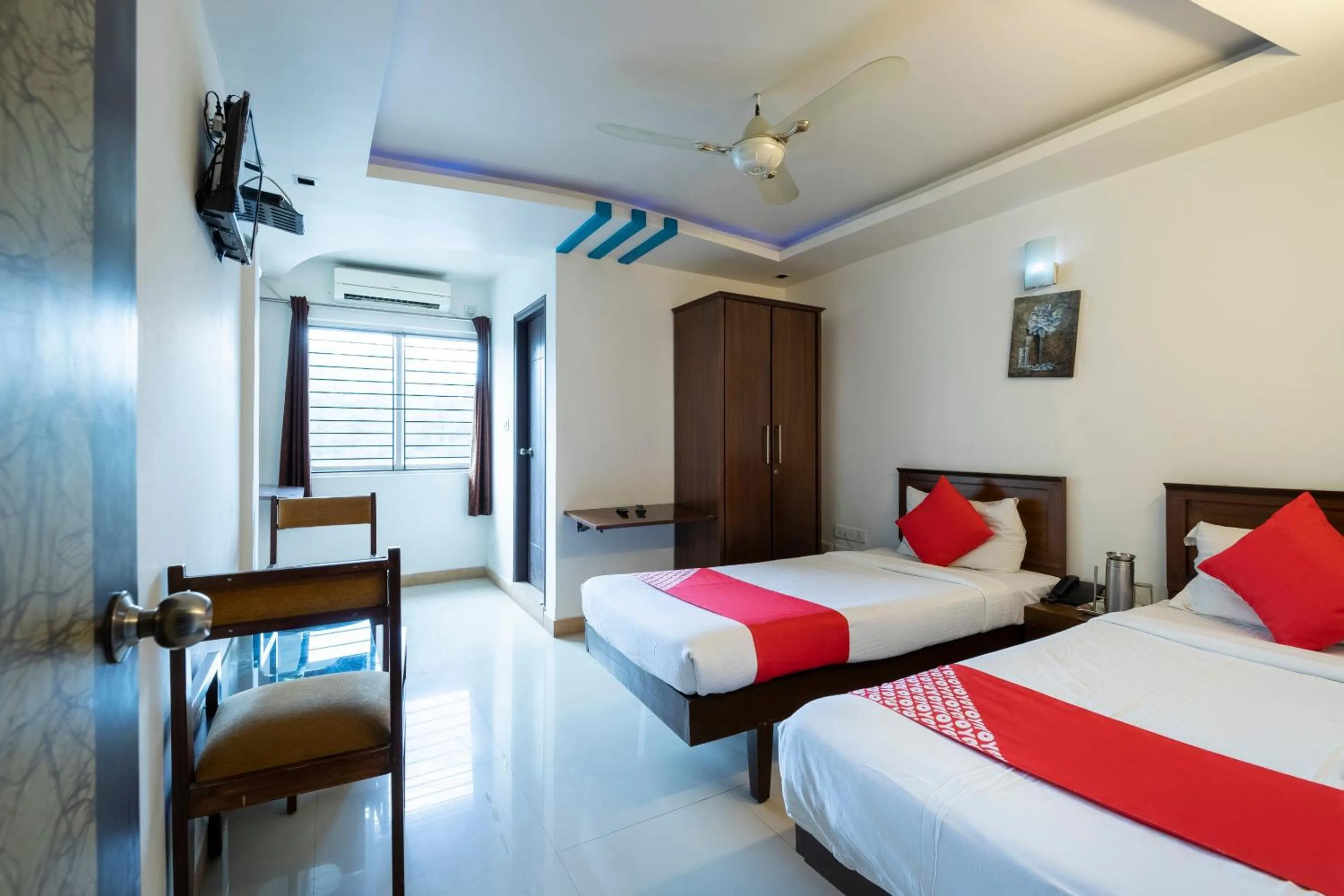 Bedroom, Bed in Hotel O The Red Velvet Opposite Novel Office Marathahalli Bridge