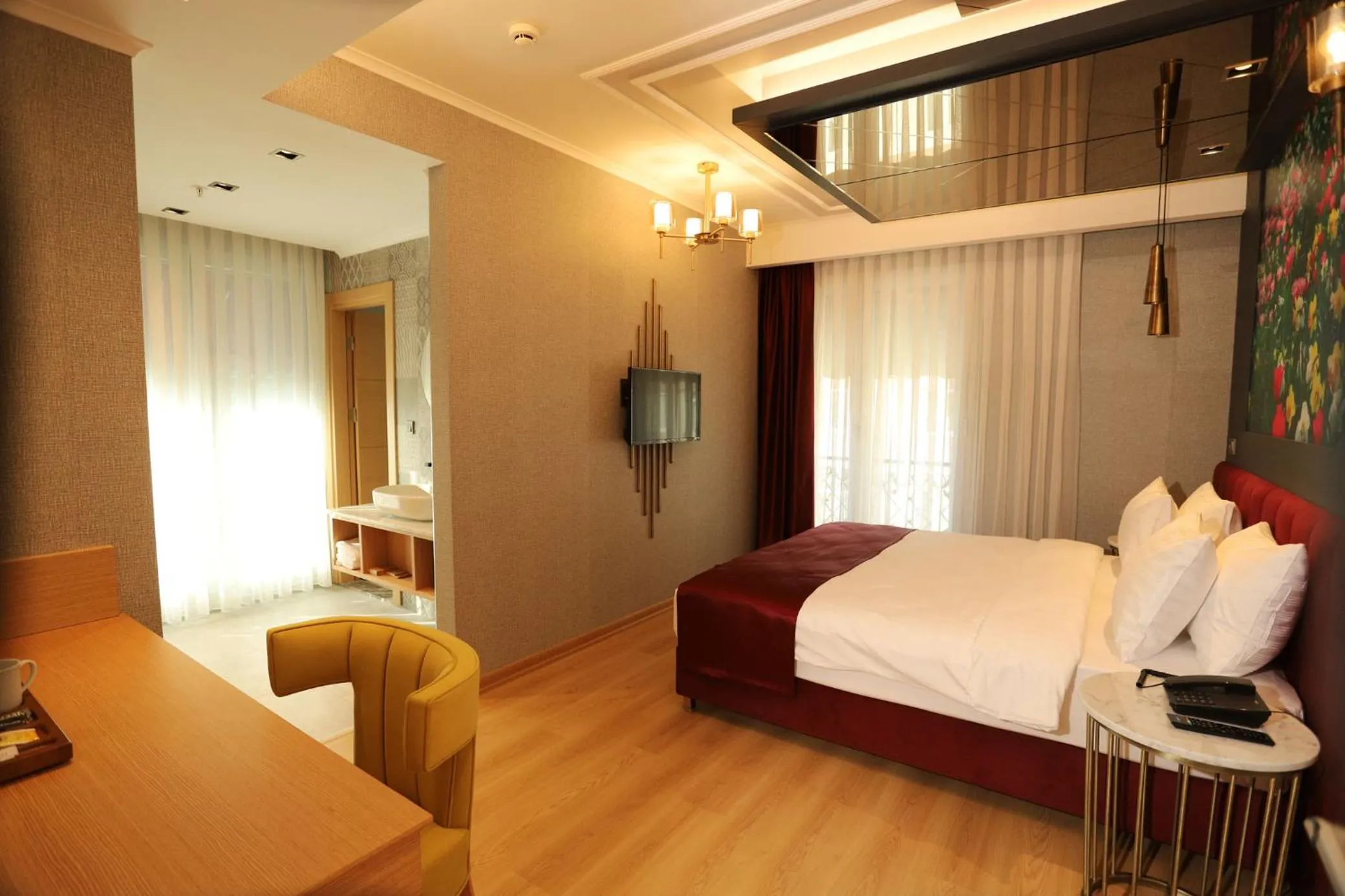 Bed in My Garden Hotel