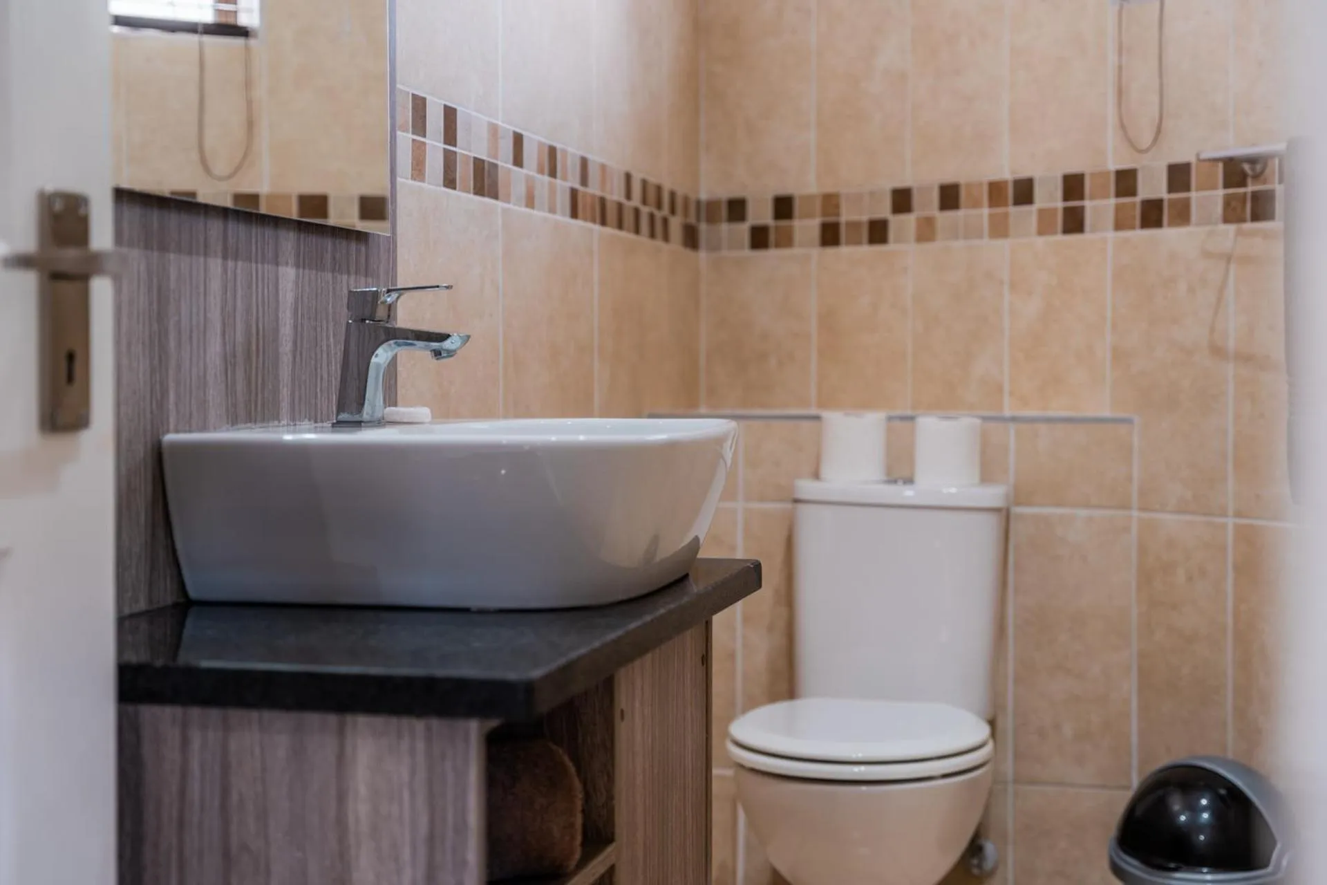 Bathroom in ATKV Buffelspoort