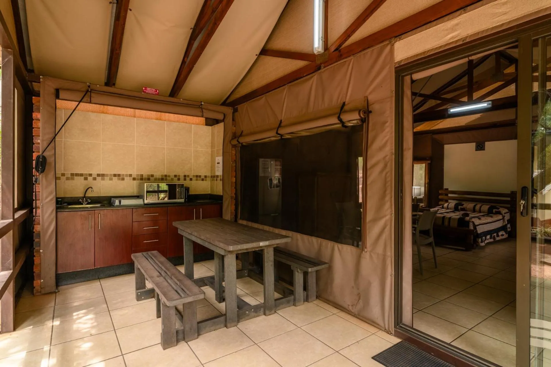 Kitchen or kitchenette in ATKV Buffelspoort