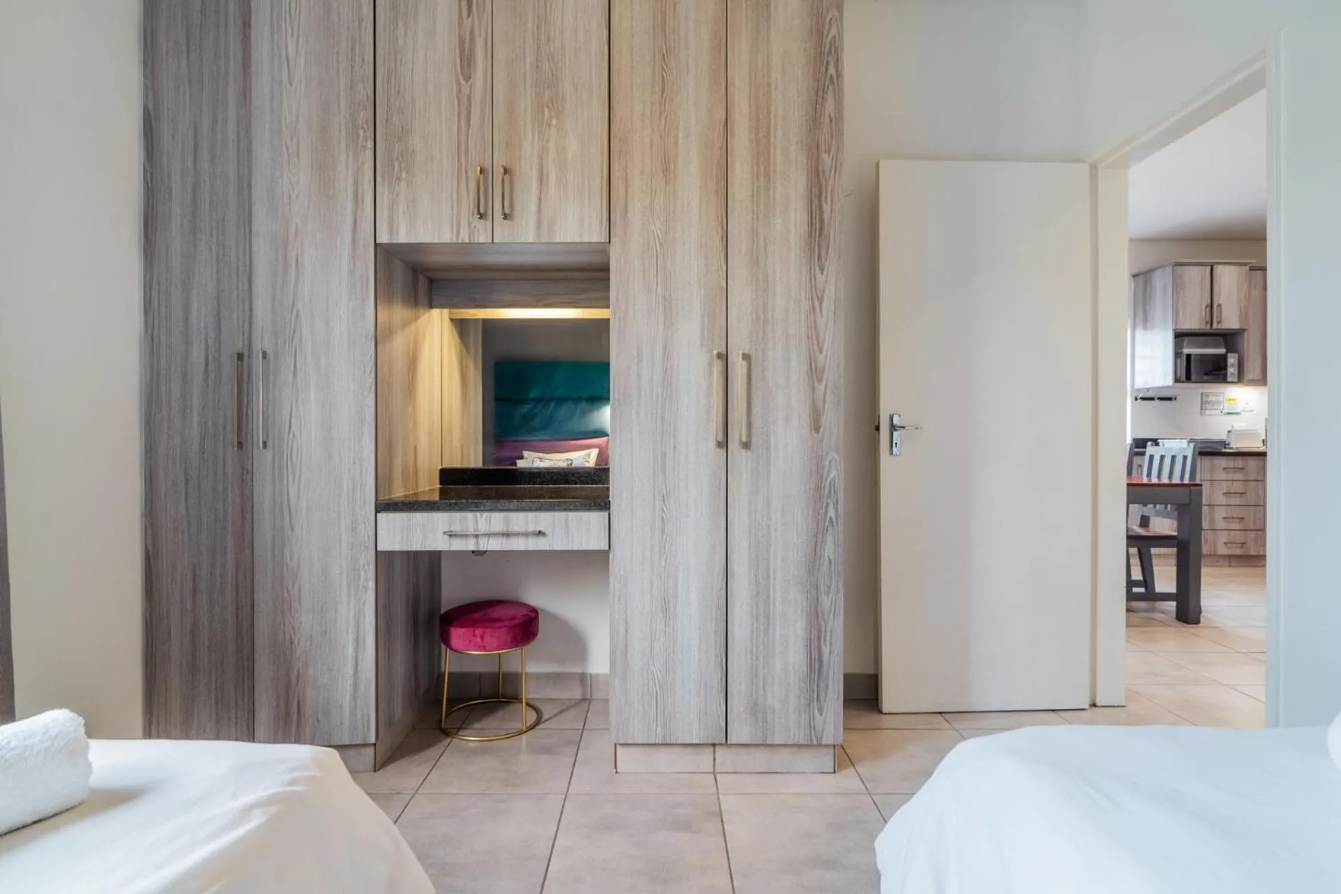 wardrobe, Bed in ATKV Goudini Spa