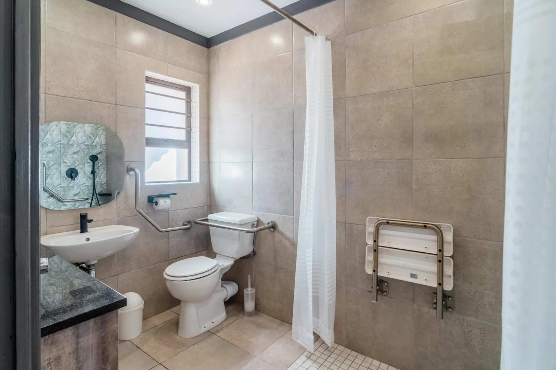 Shower in ATKV Goudini Spa