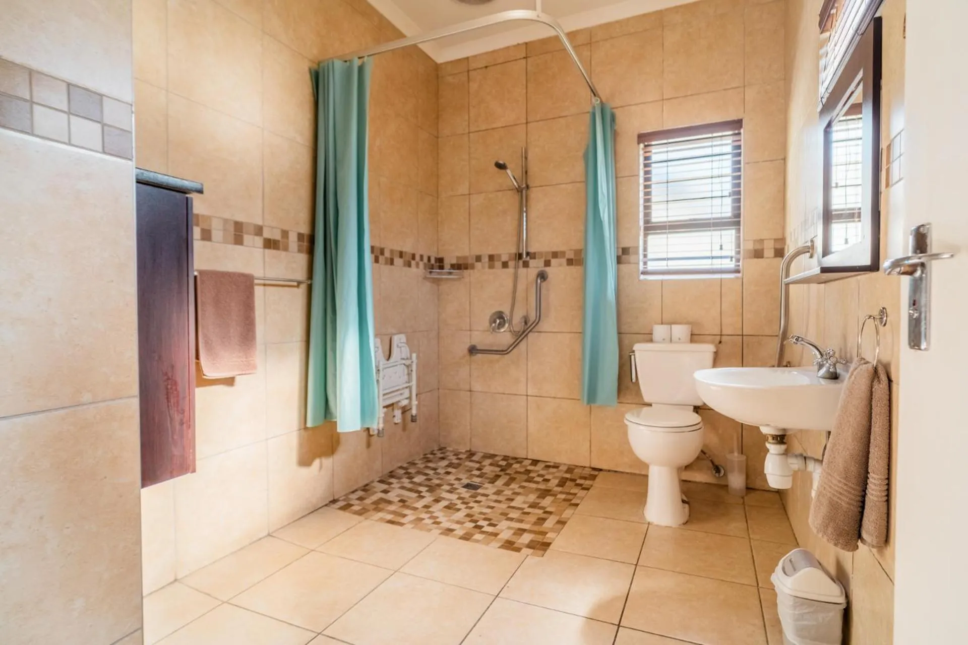 Shower in ATKV Goudini Spa