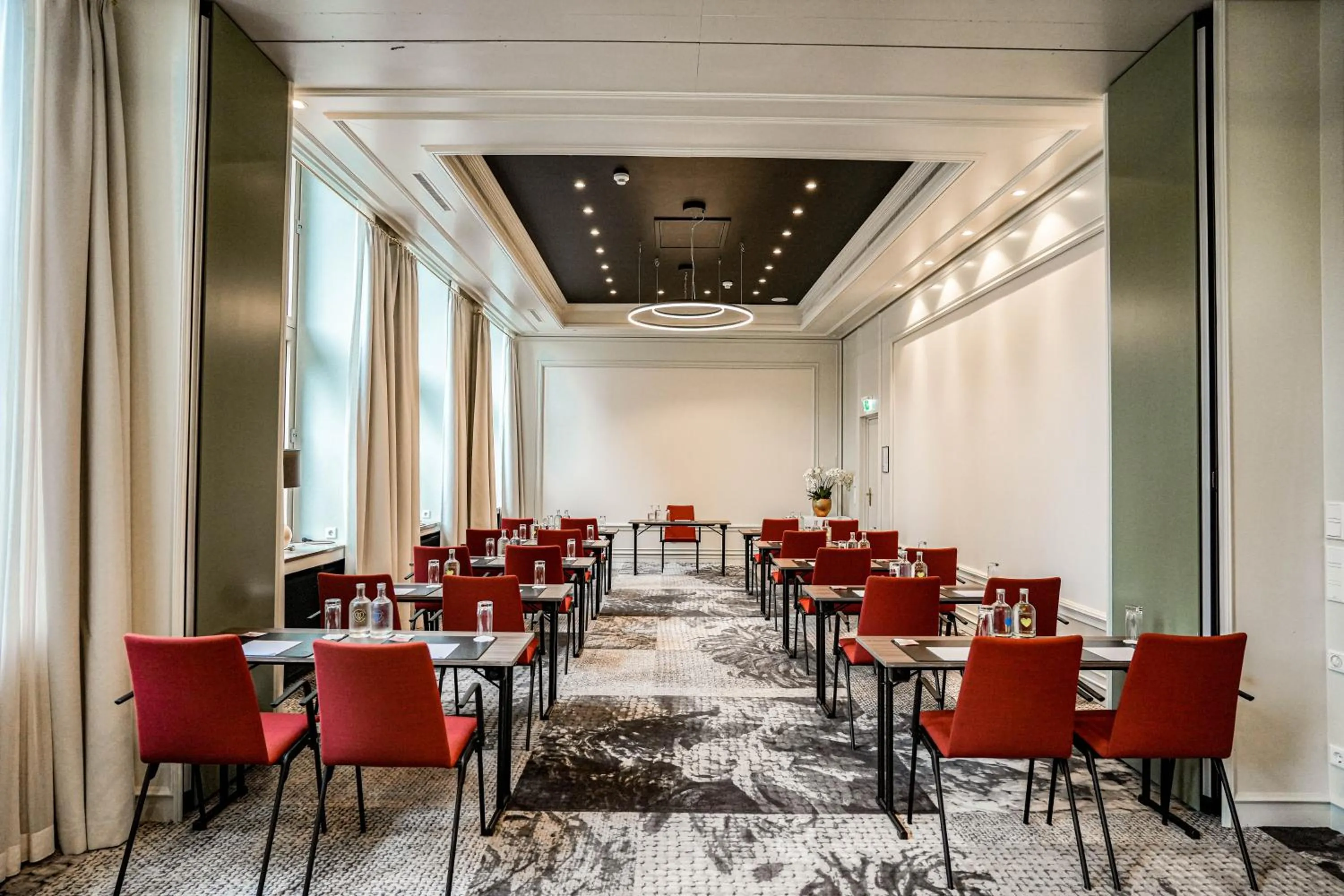 Meeting/conference room in Steigenberger Icon Parkhotel Düsseldorf