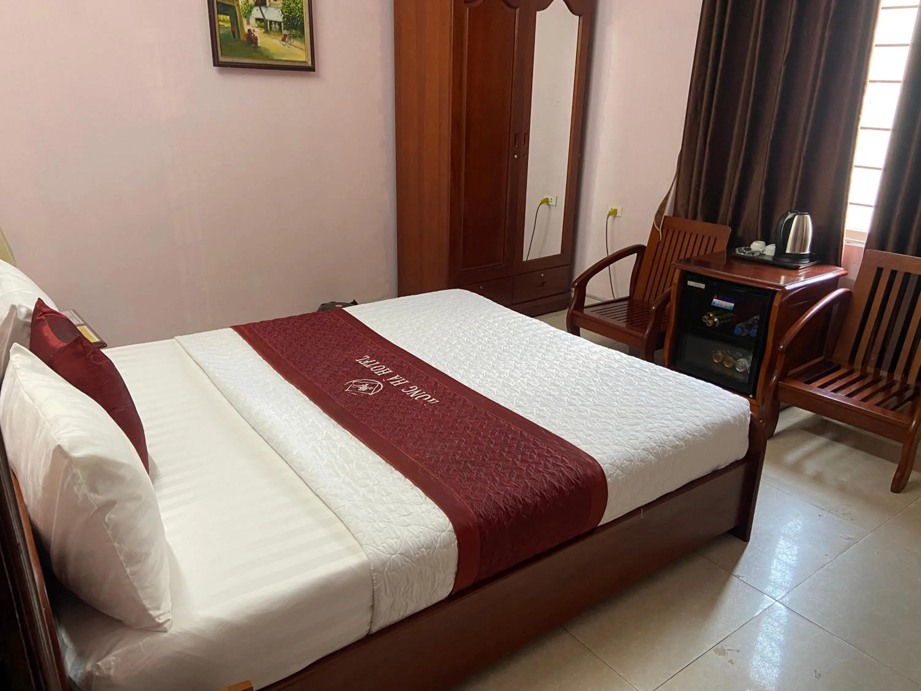 Bed in Hong Ha Airport Hotel