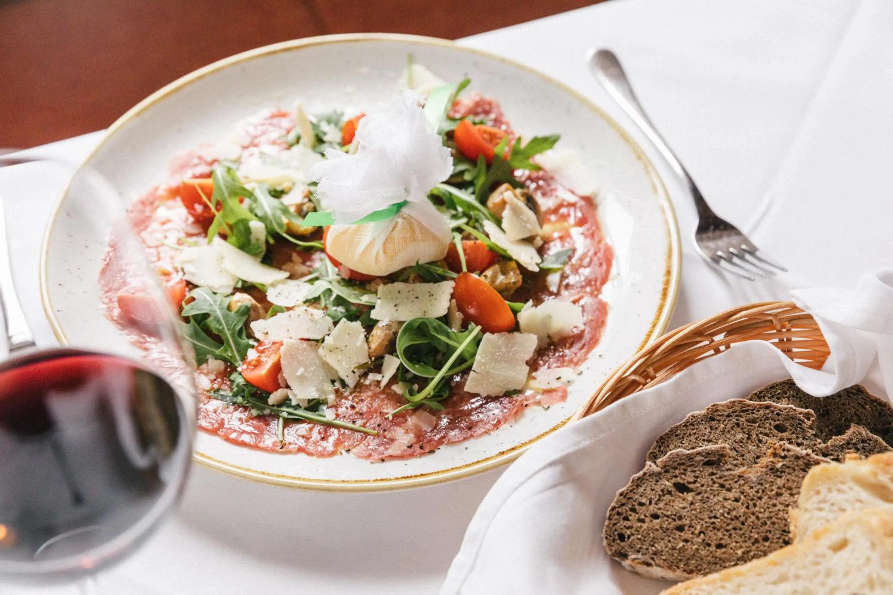 Restaurant/places to eat in Klostergut Kronburg