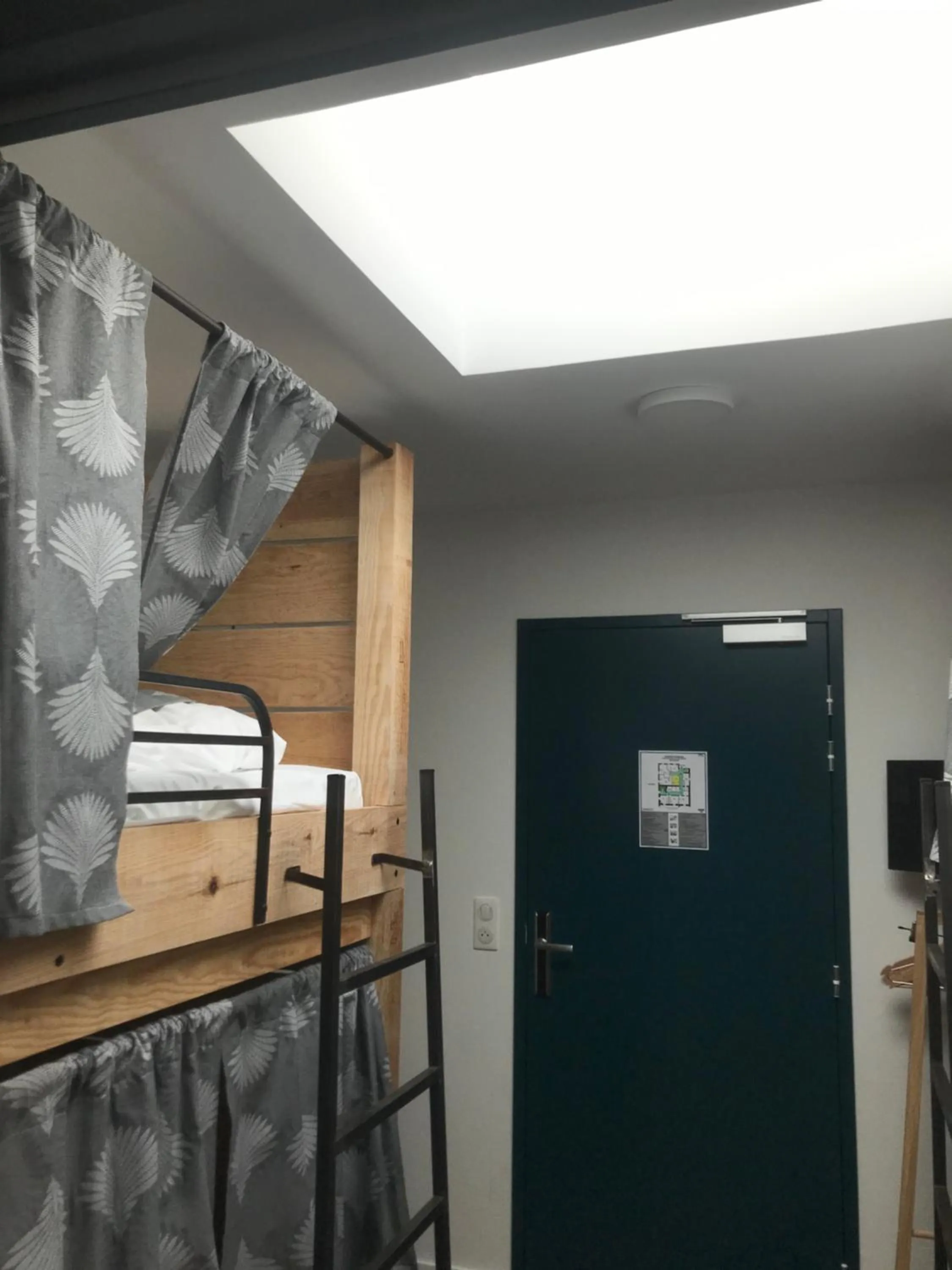 Photo of the whole room, Bed in Auberge Koskenia