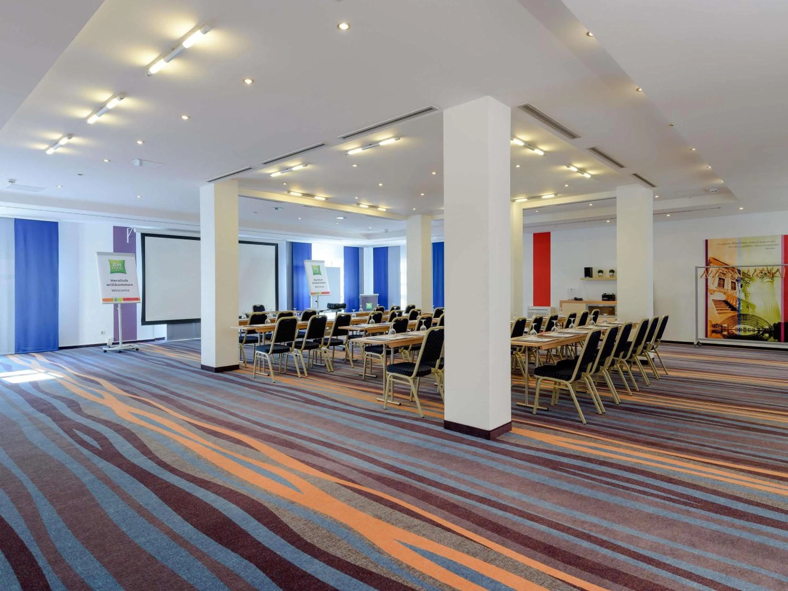 Meeting/conference room in ibis Styles Leipzig