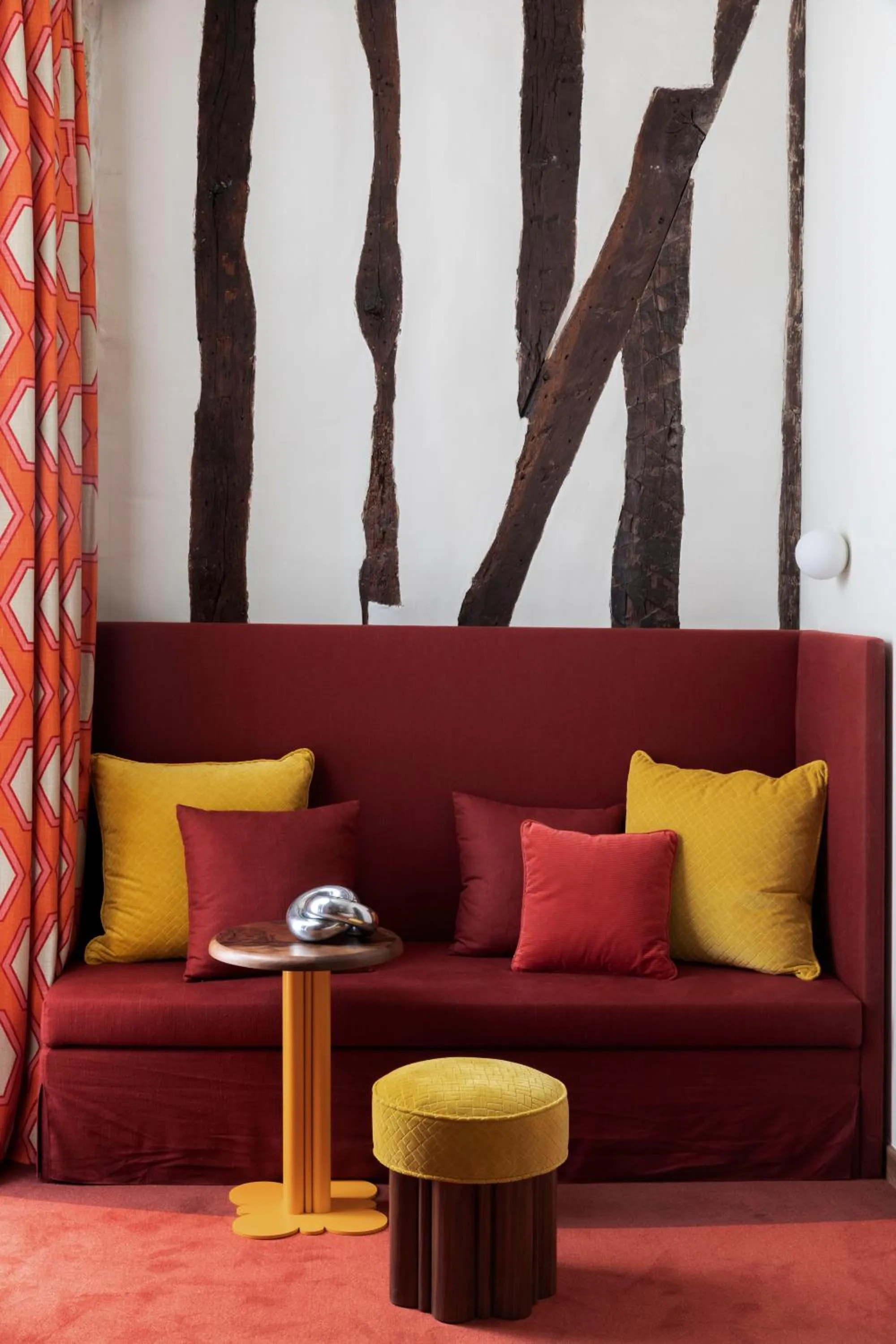 Seating area in Hôtel Saint-André des Arts