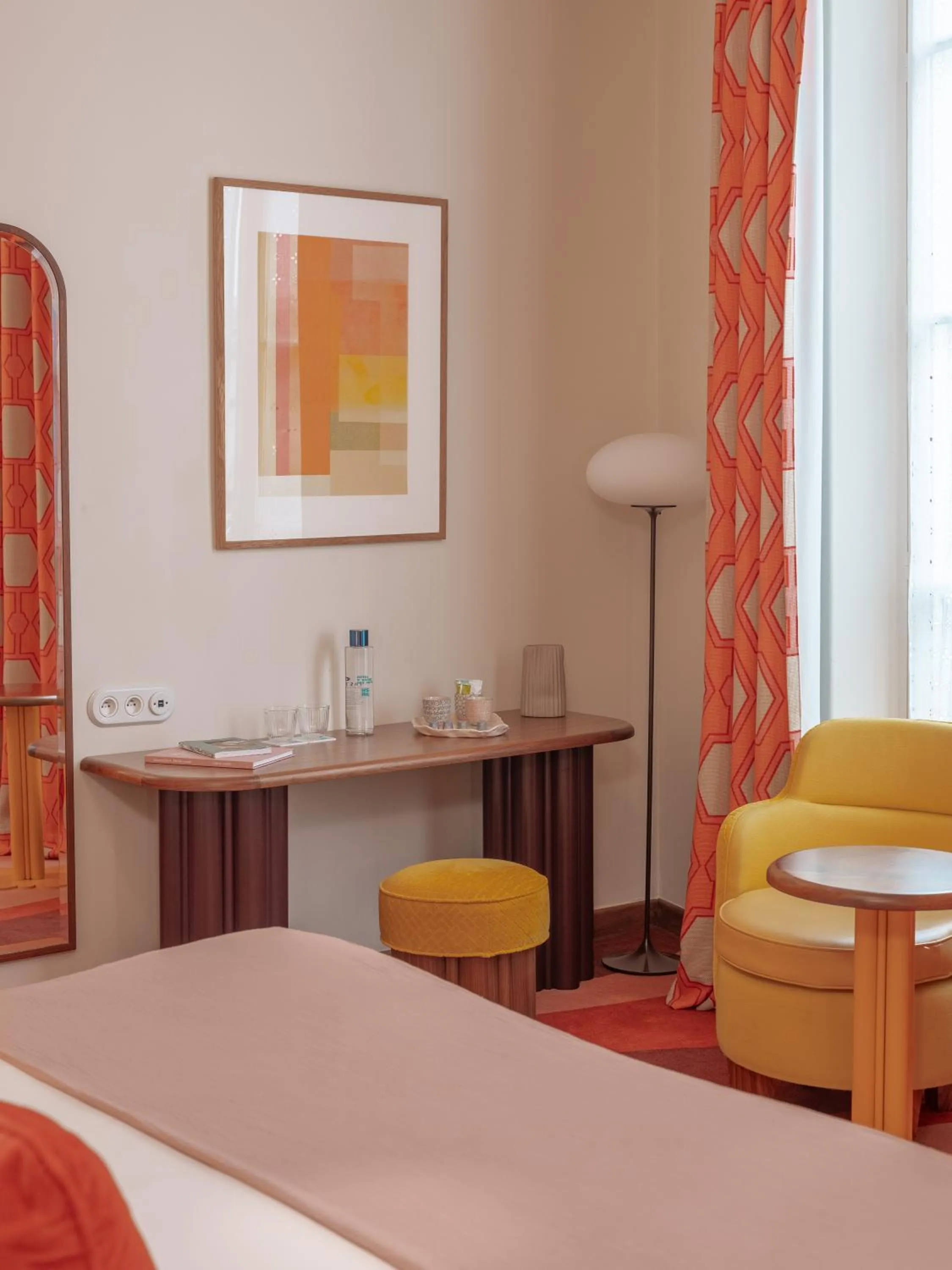 Bed in Hôtel Saint-André des Arts