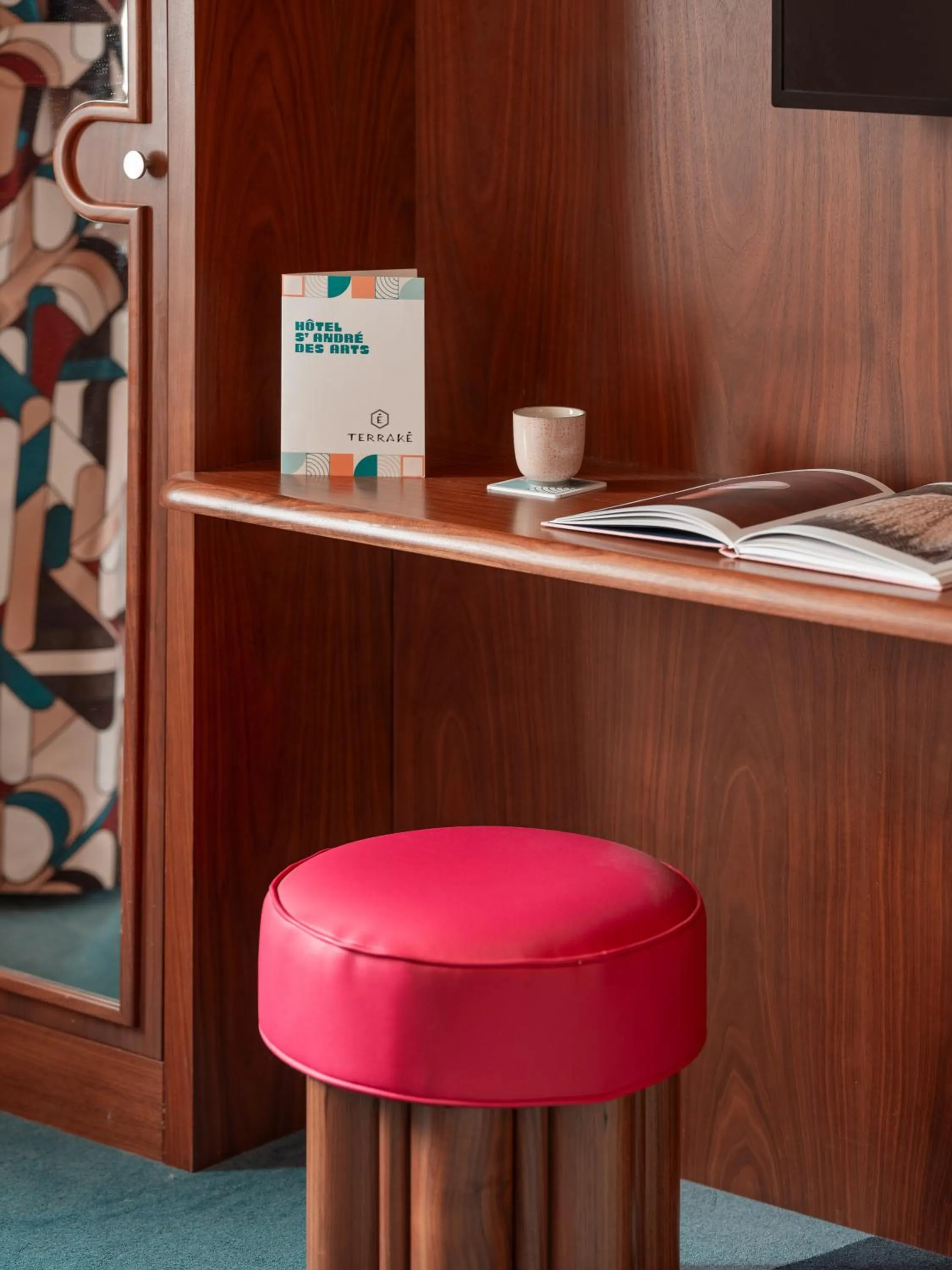 Seating area in Hôtel Saint-André des Arts