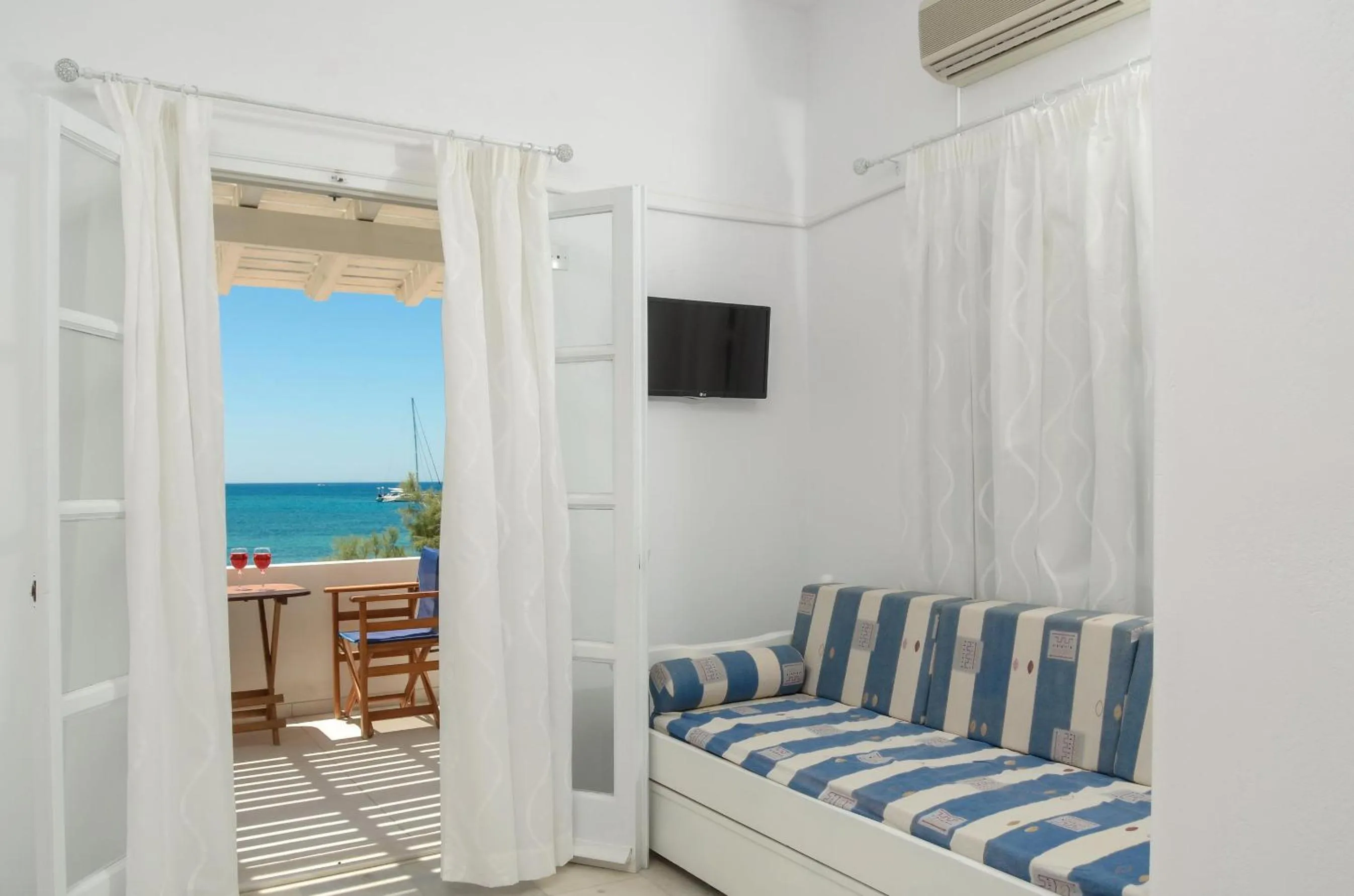 Bed in Naxos Golden Beach 2