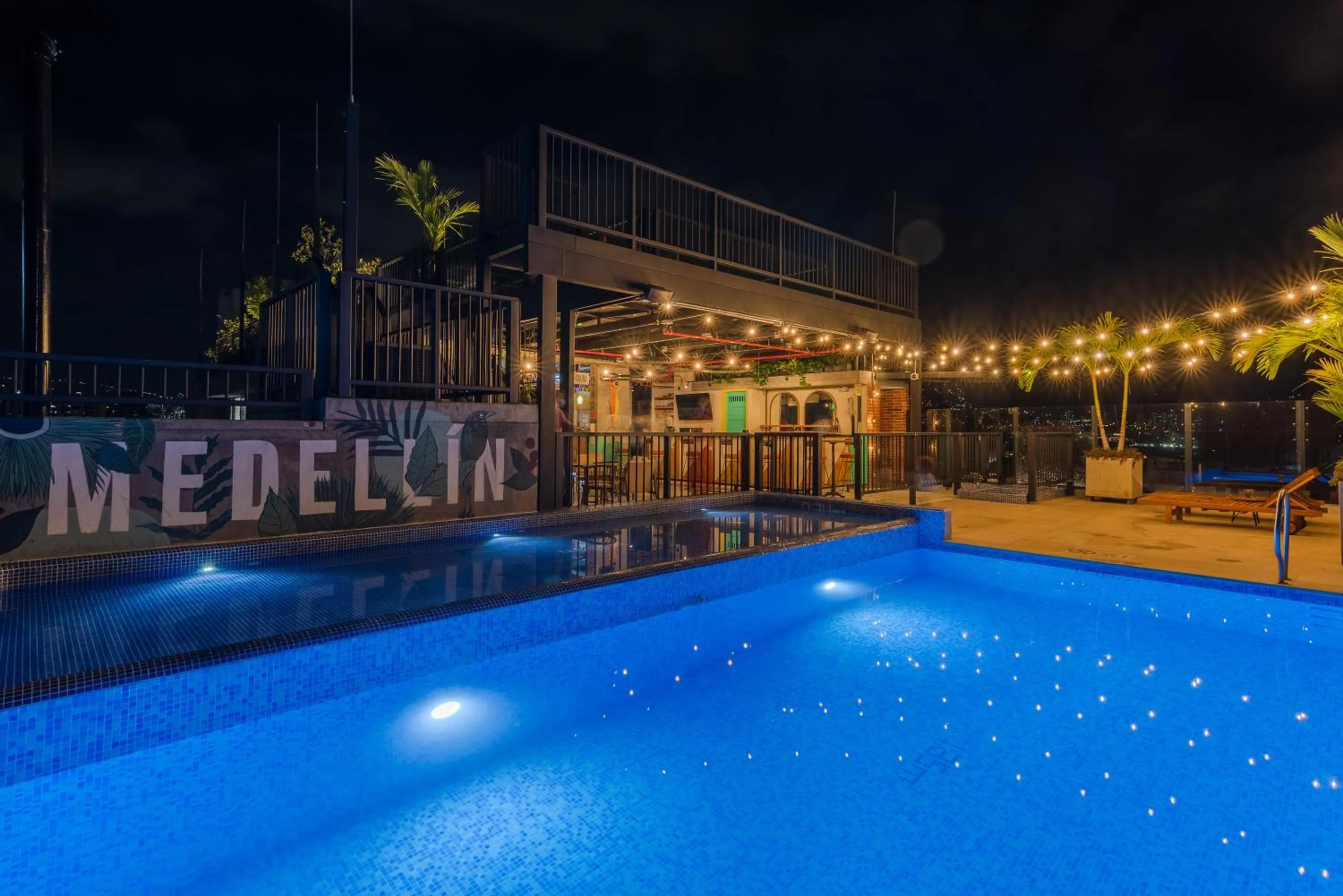 Swimming pool in Masaya Medellin