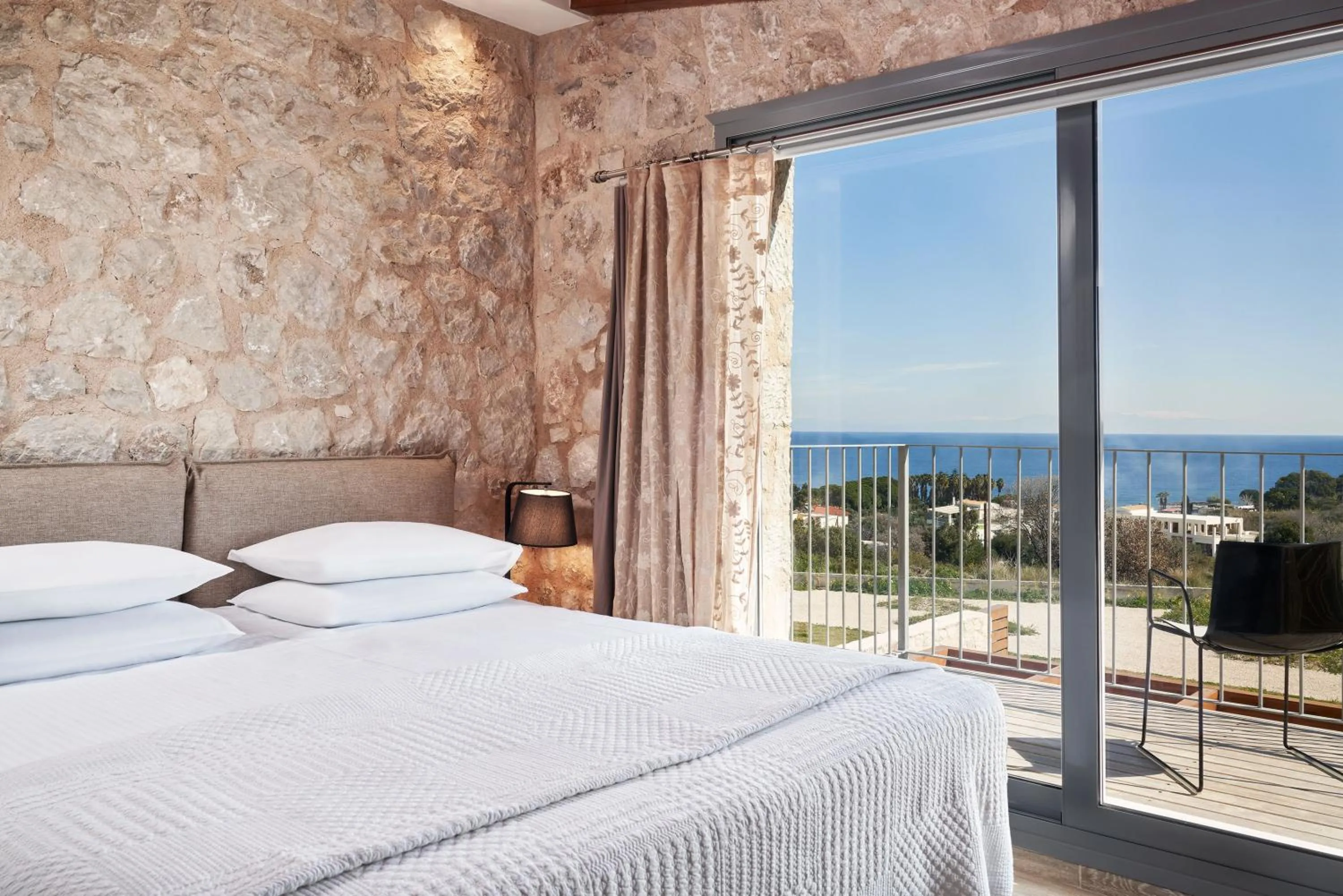 Bed in Anar Villas Rhodes
