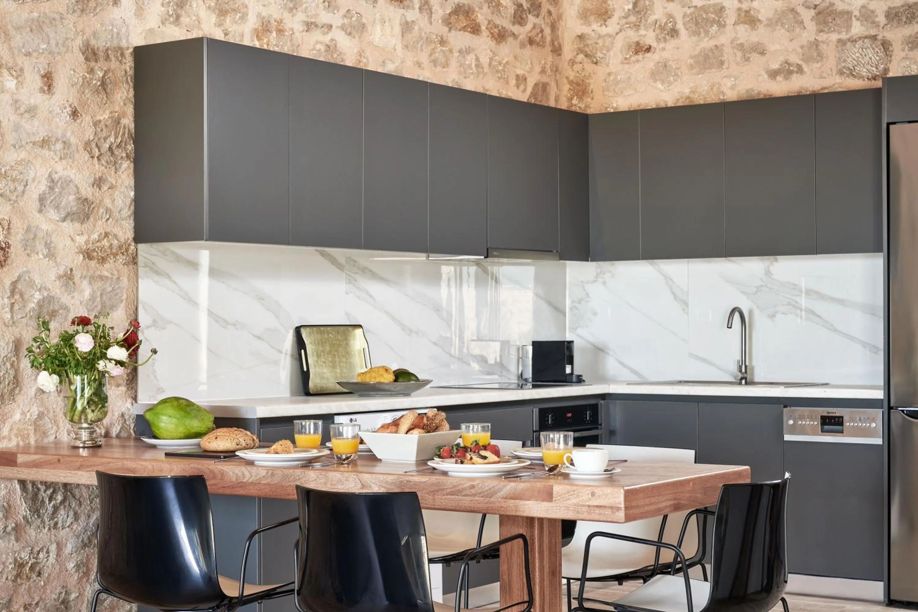 Kitchen or kitchenette in Anar Villas Rhodes