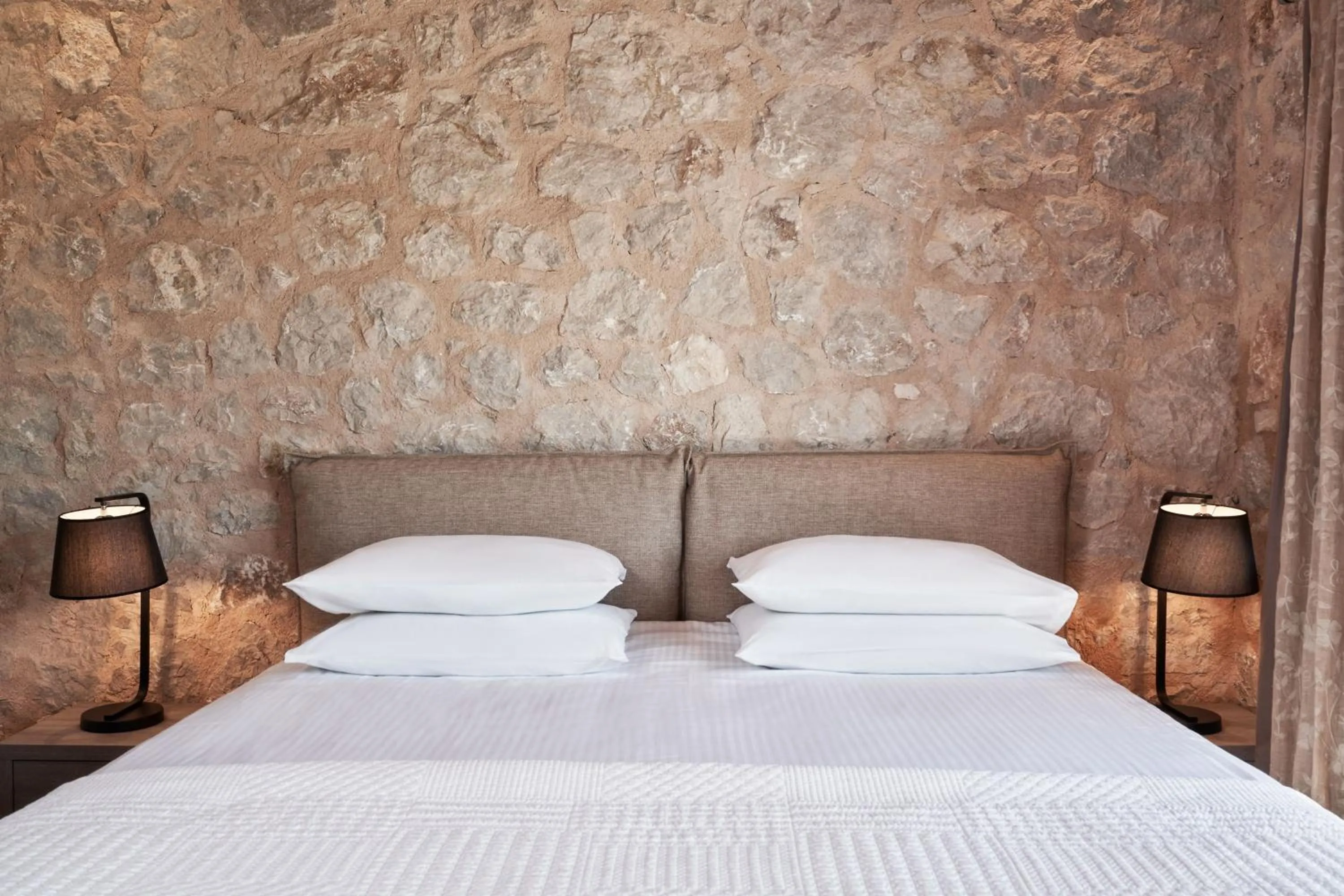 Bed in Anar Villas Rhodes
