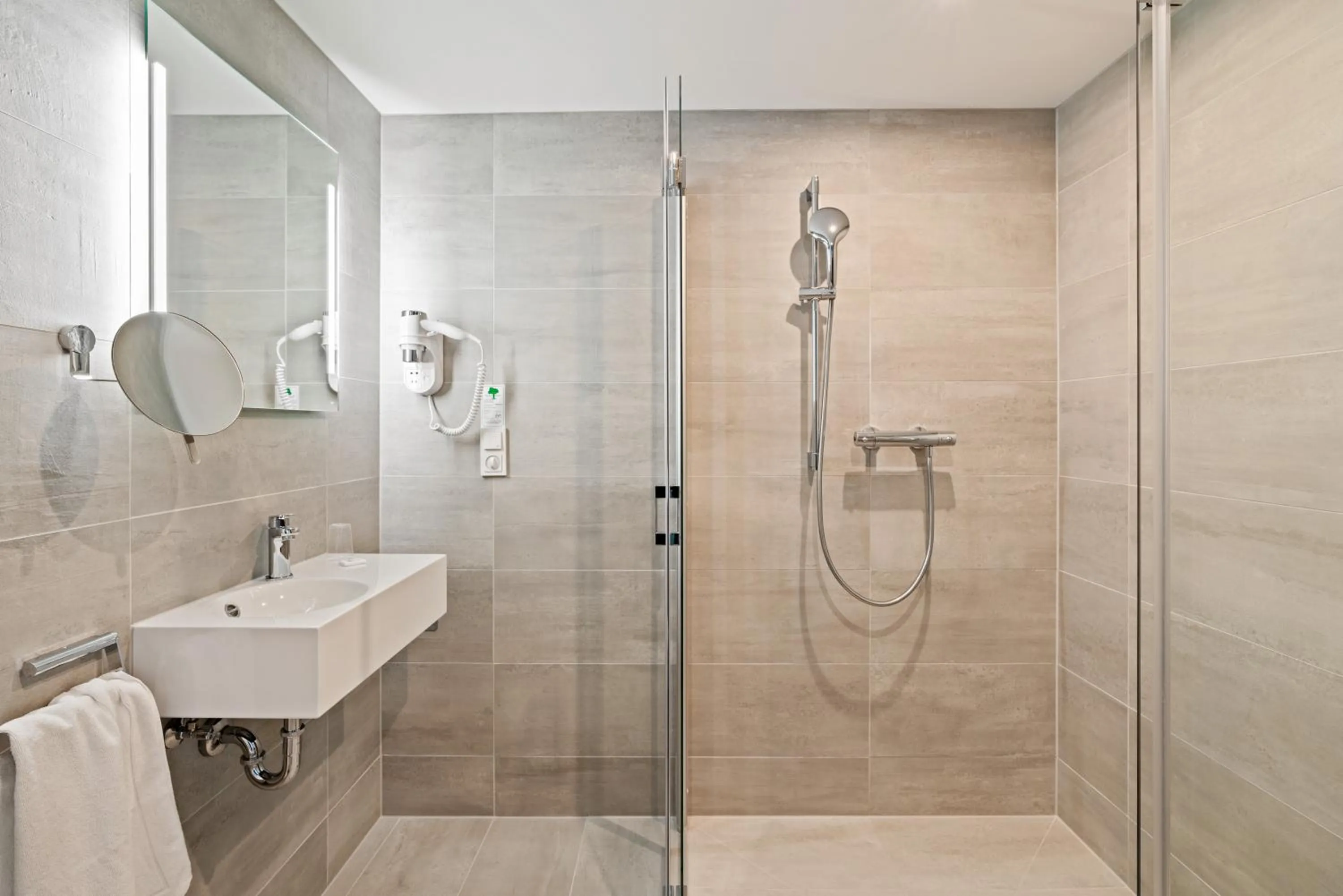 Bathroom in Hotel Amper