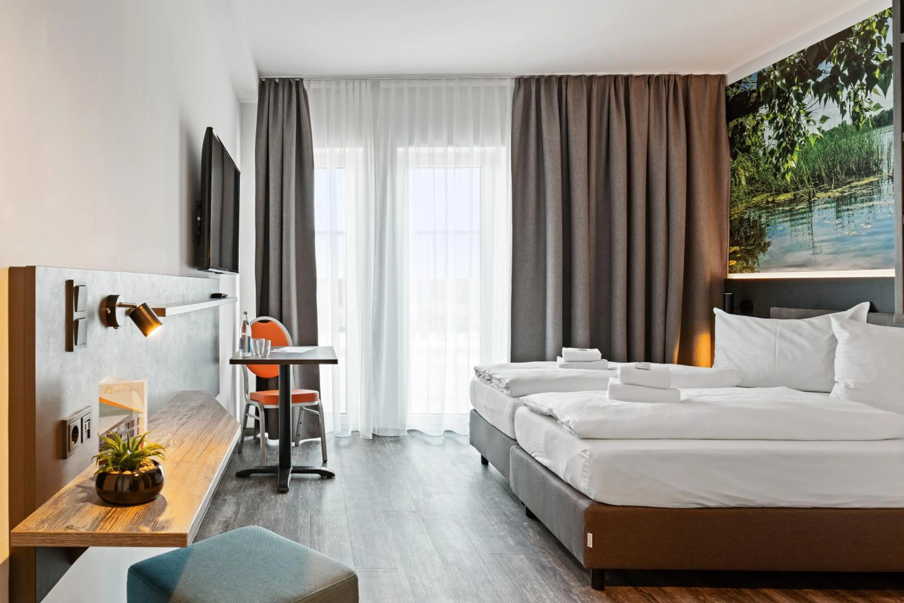 Photo of the whole room, Bed in Hotel Amper