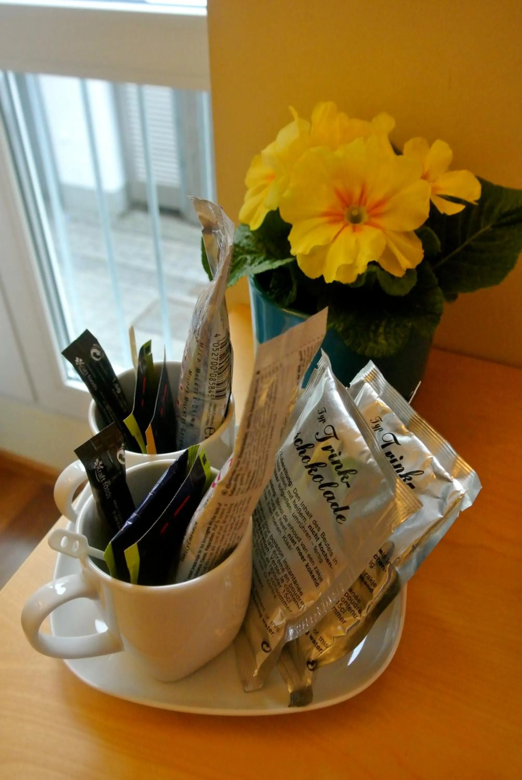 Coffee/tea facilities in Town Hotel Wiesbaden - kleines Privathotel in Bestlage