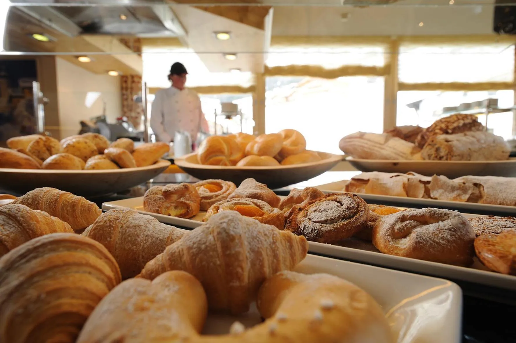 Buffet breakfast in die Krone von Lech - Romantikhotel - Luxushotel in bester Lage