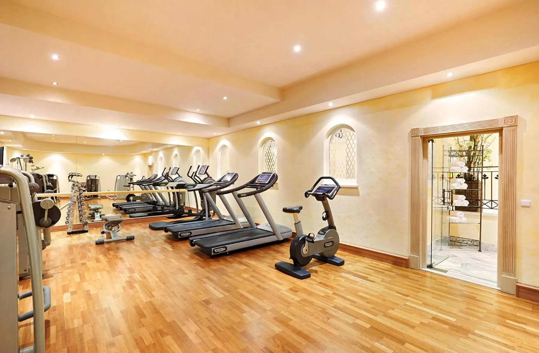 Fitness centre/facilities in die Krone von Lech - Romantikhotel - Luxushotel in bester Lage
