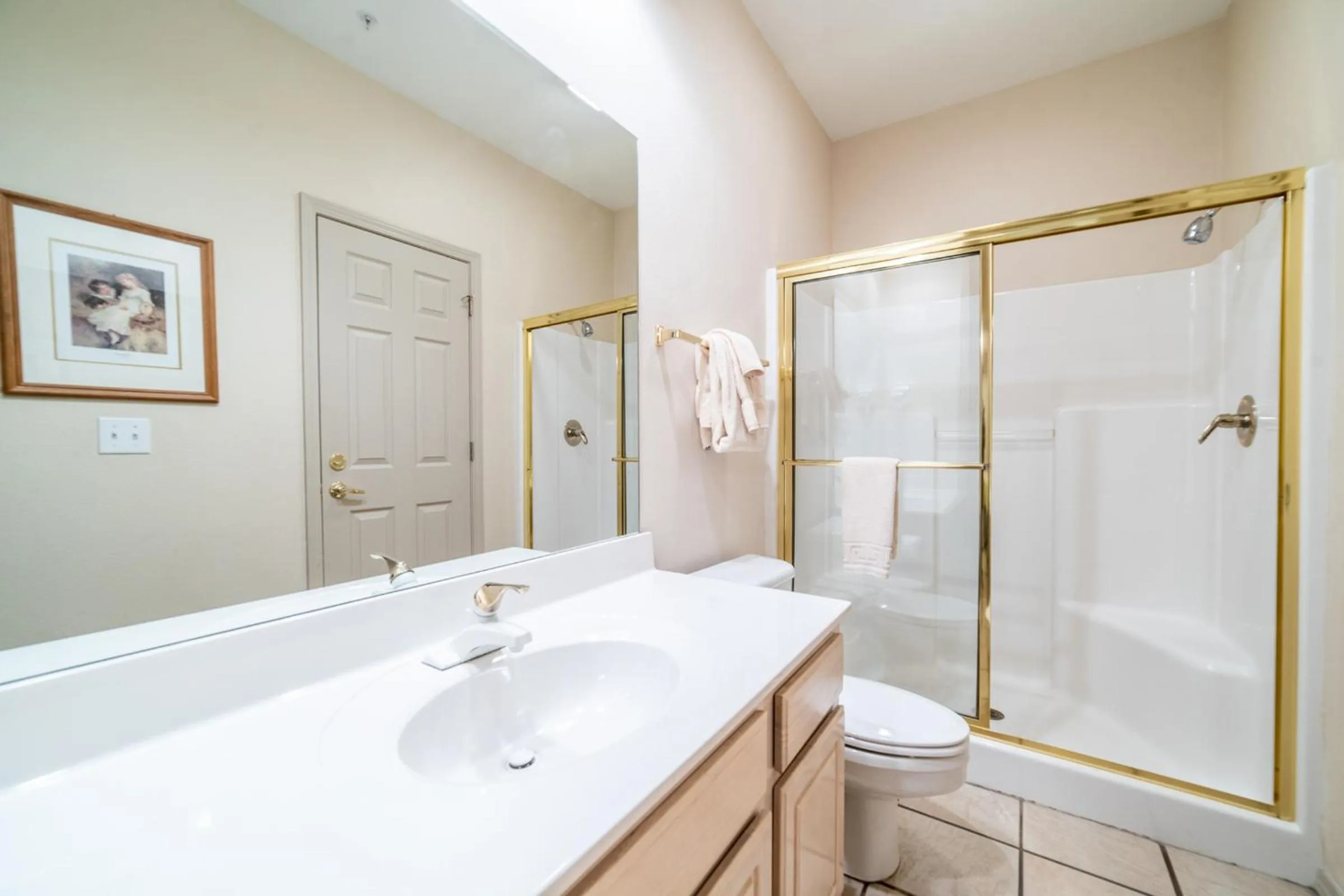 Shower in Legacy at Thousand Hills