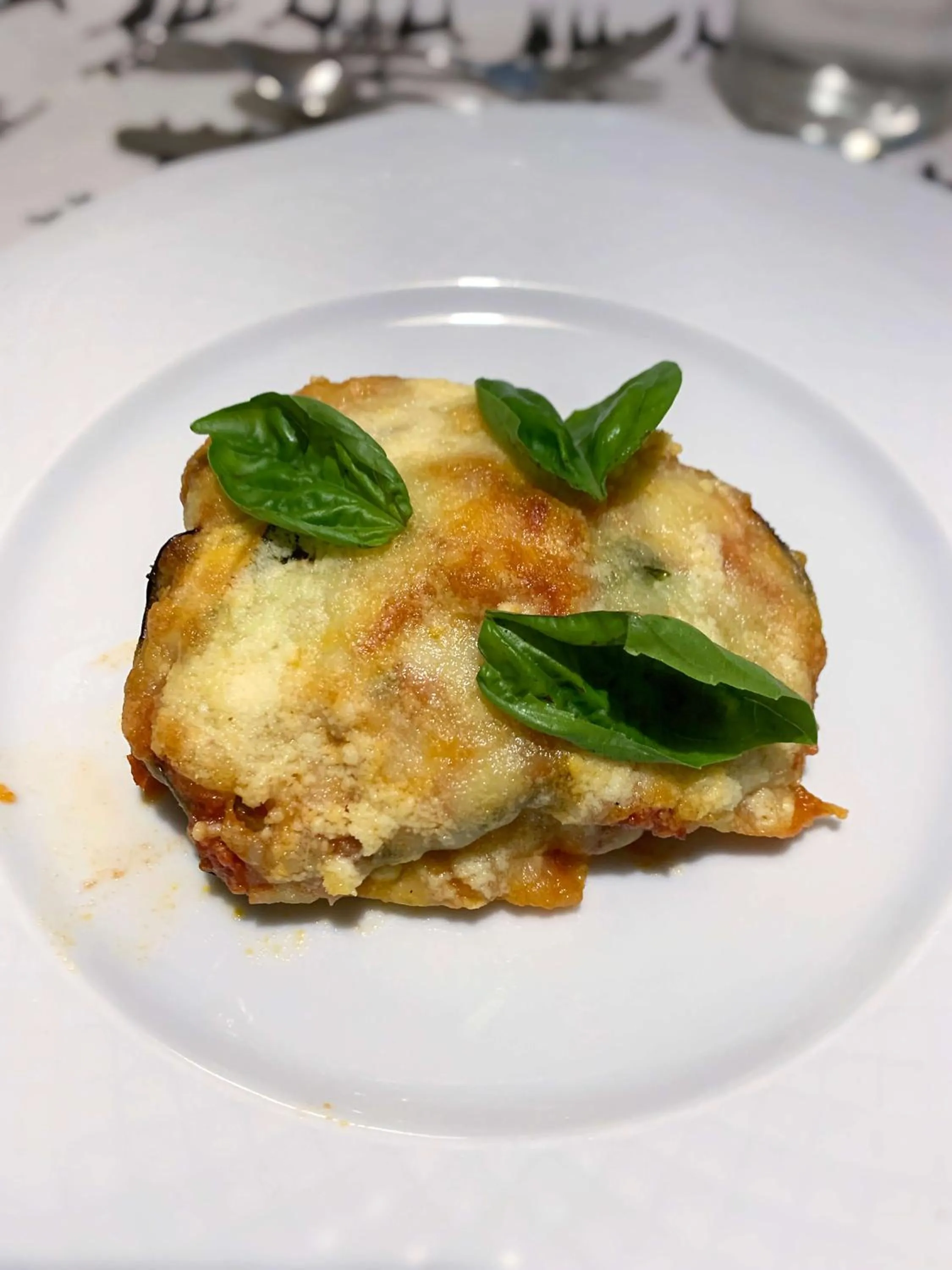 Food and drinks in Nyumba Ya Mbuyu