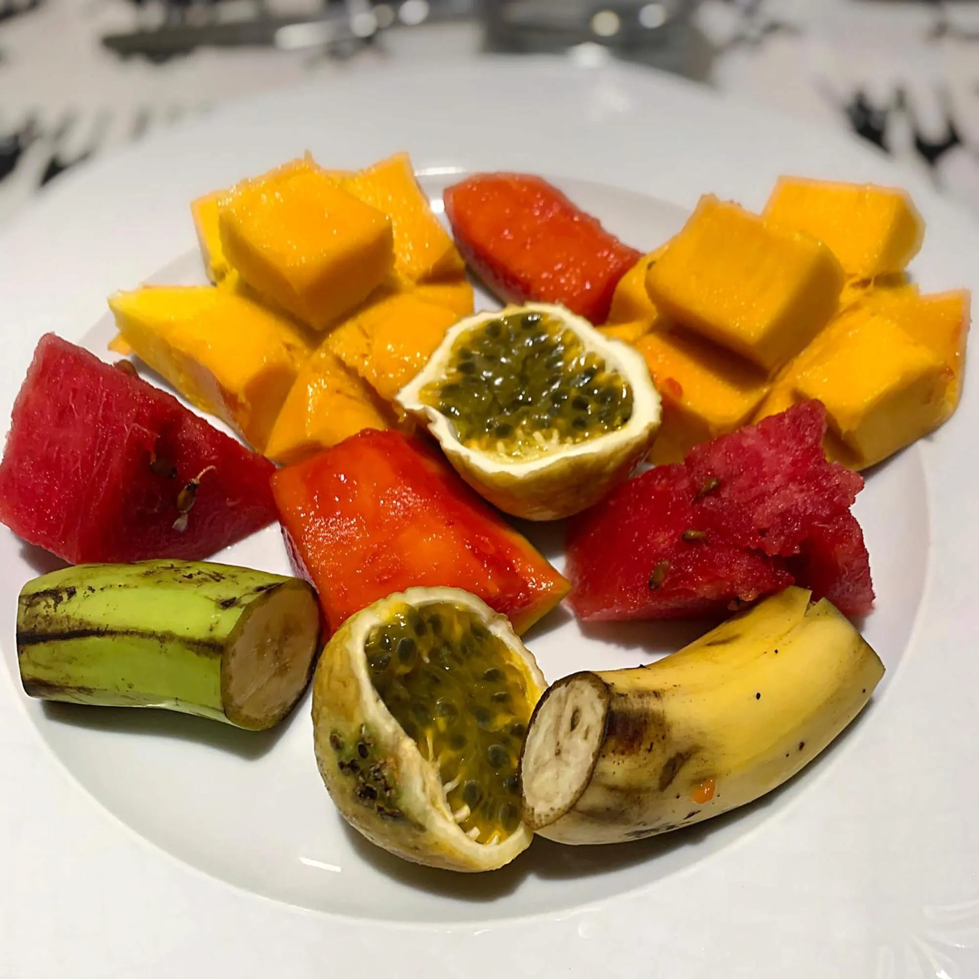 Food in Nyumba Ya Mbuyu