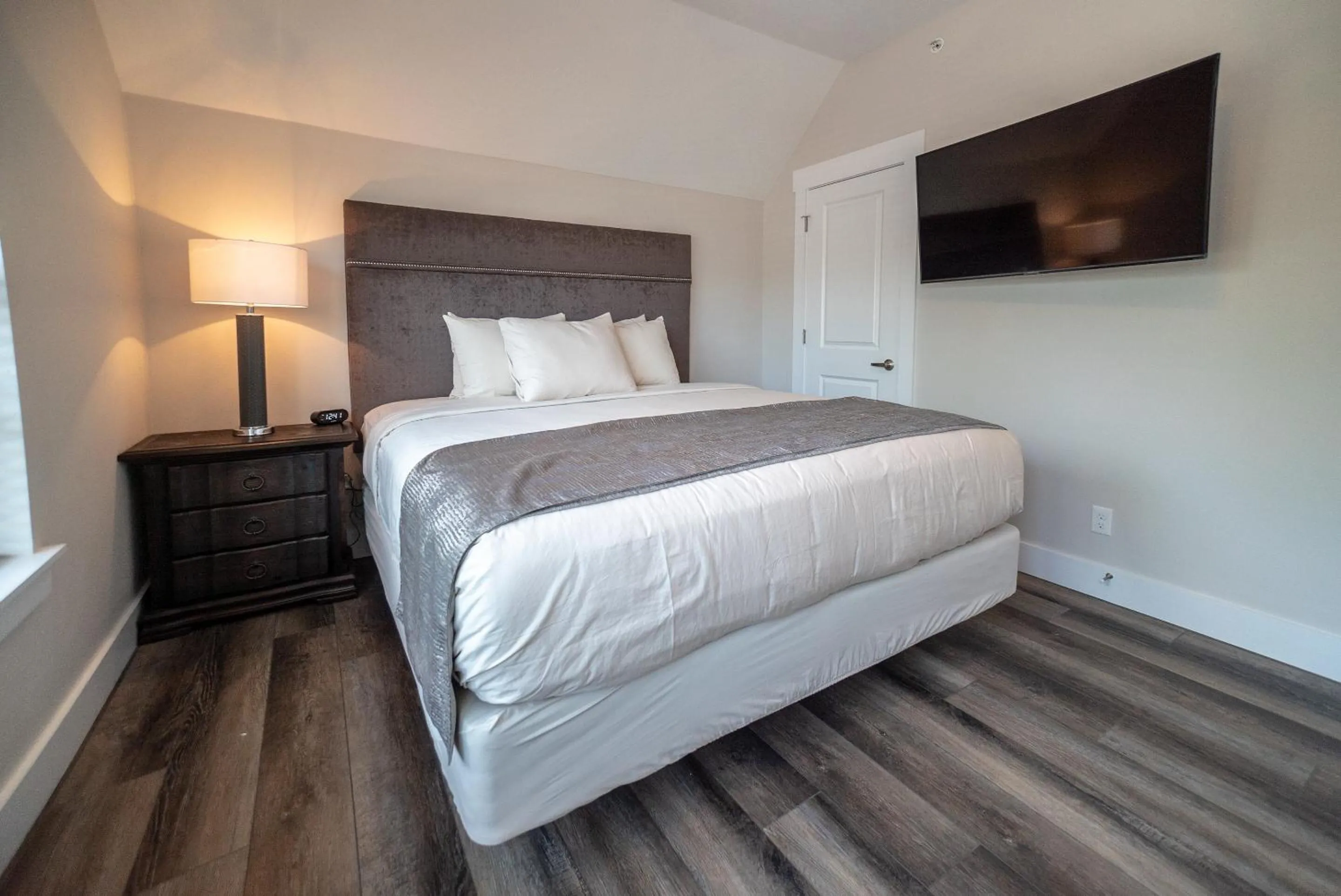 Bed in Reunion Lodges at Thousand Hills