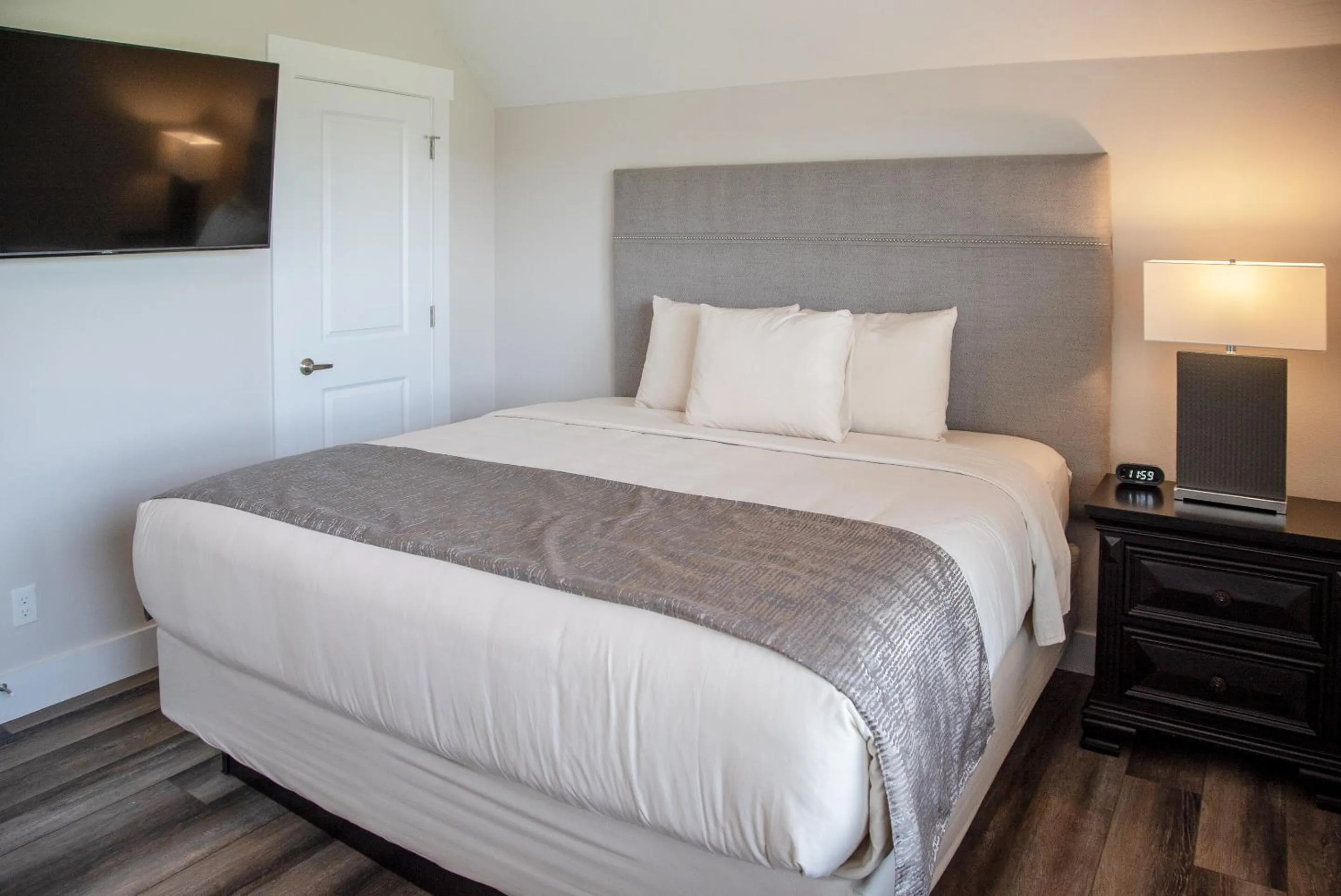 Bed in Reunion Lodges at Thousand Hills