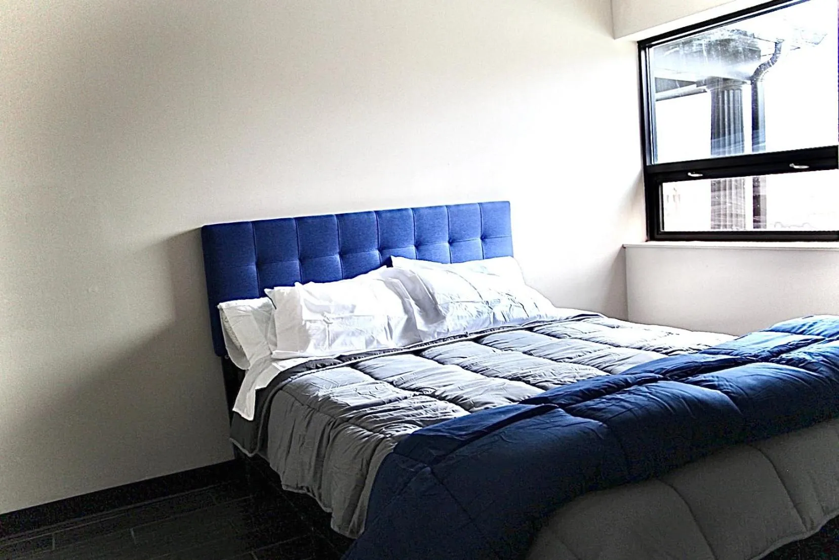 Bedroom, Bed in Pine Mountain Inn