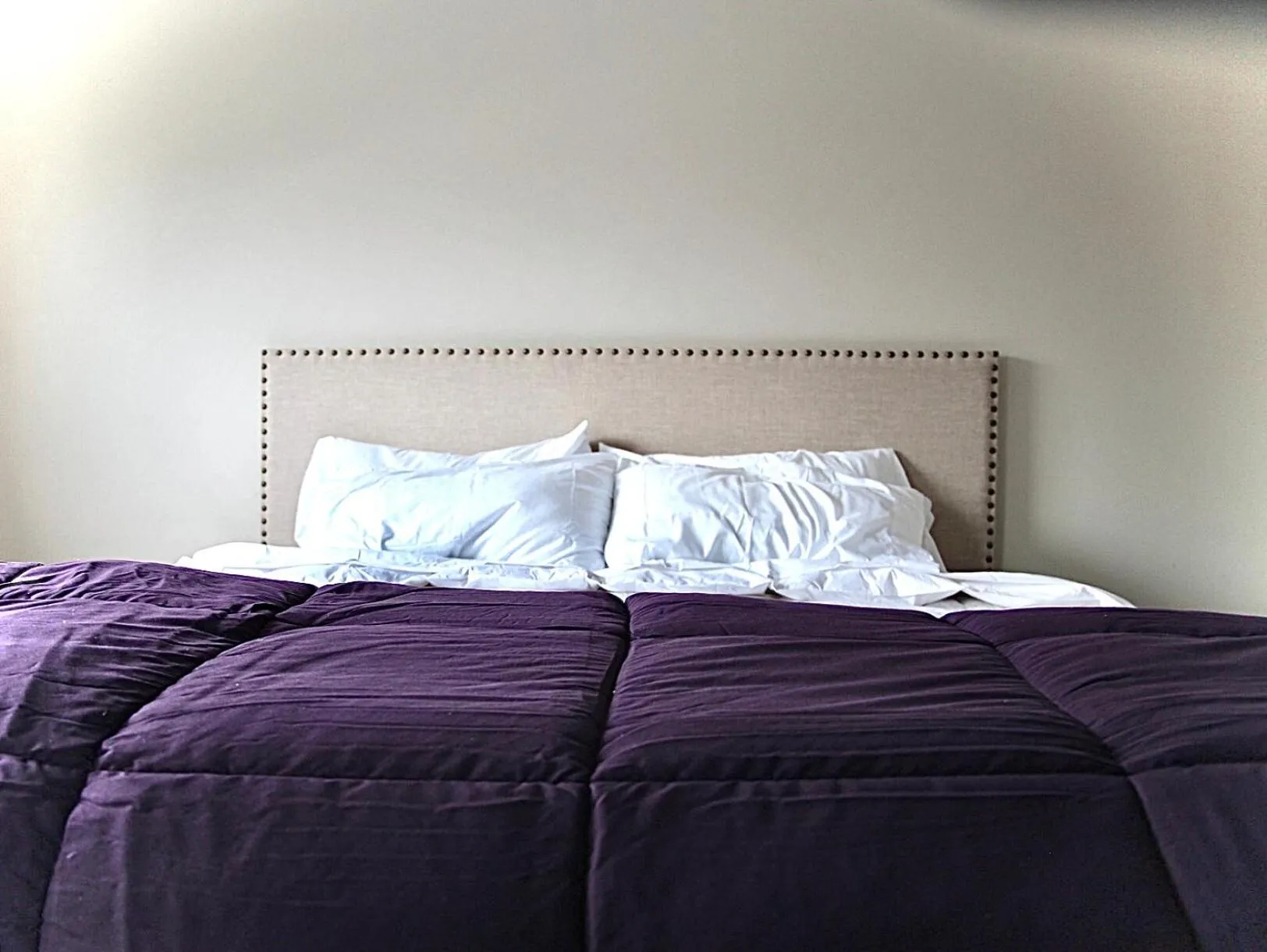 Bedroom, Bed in Pine Mountain Inn