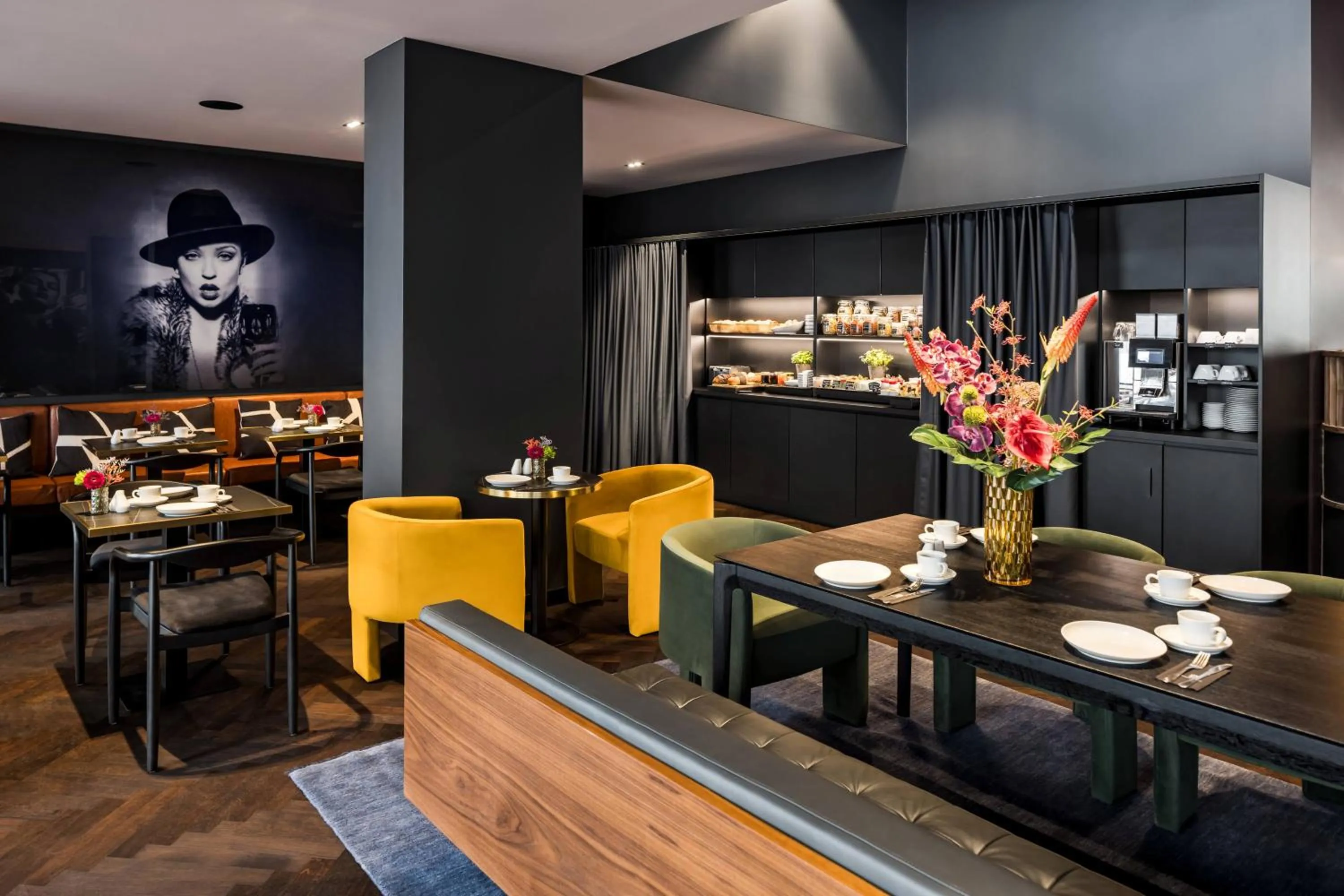 Seating area in Hotel AMANO Düsseldorf