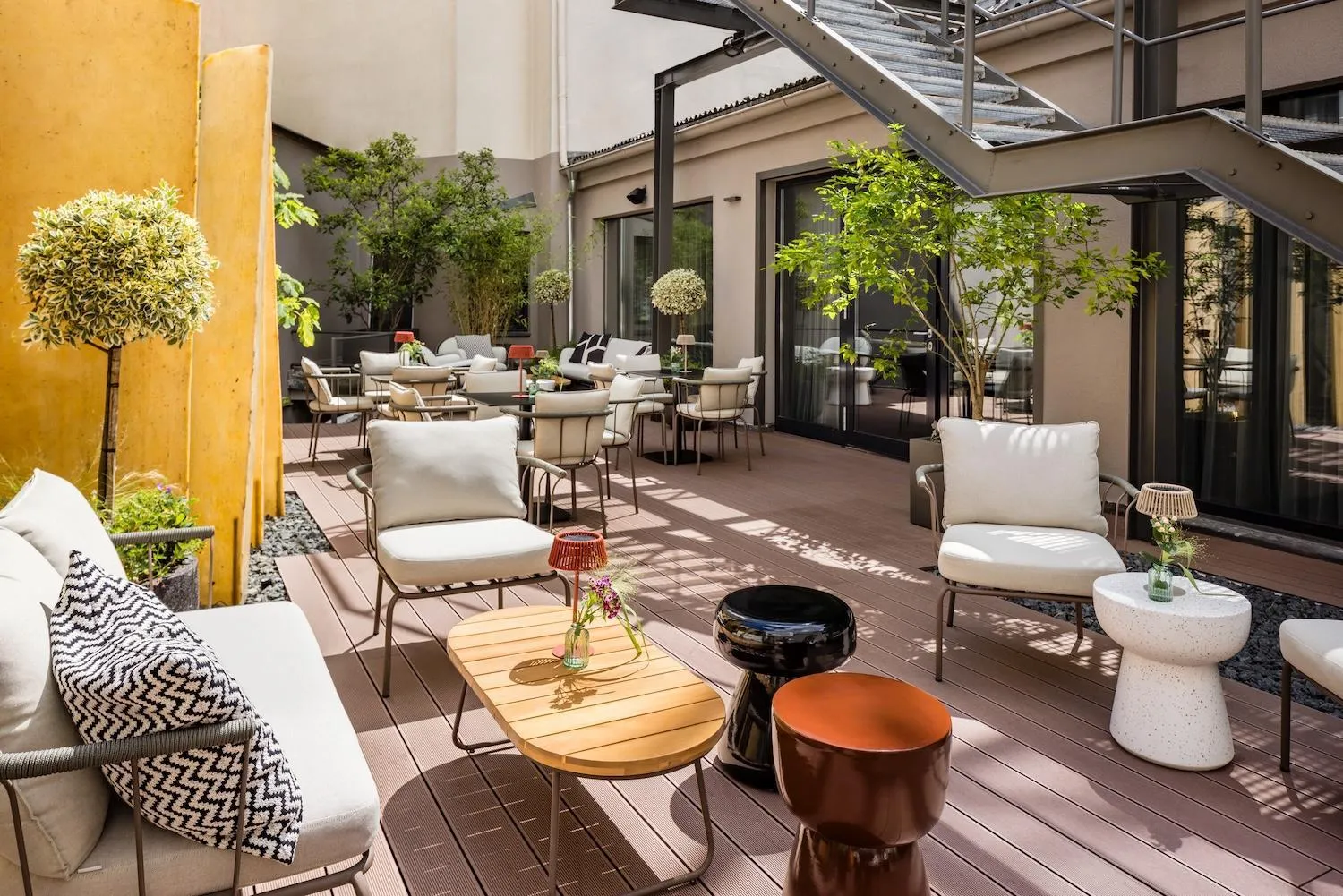 Garden in Hotel AMANO Düsseldorf