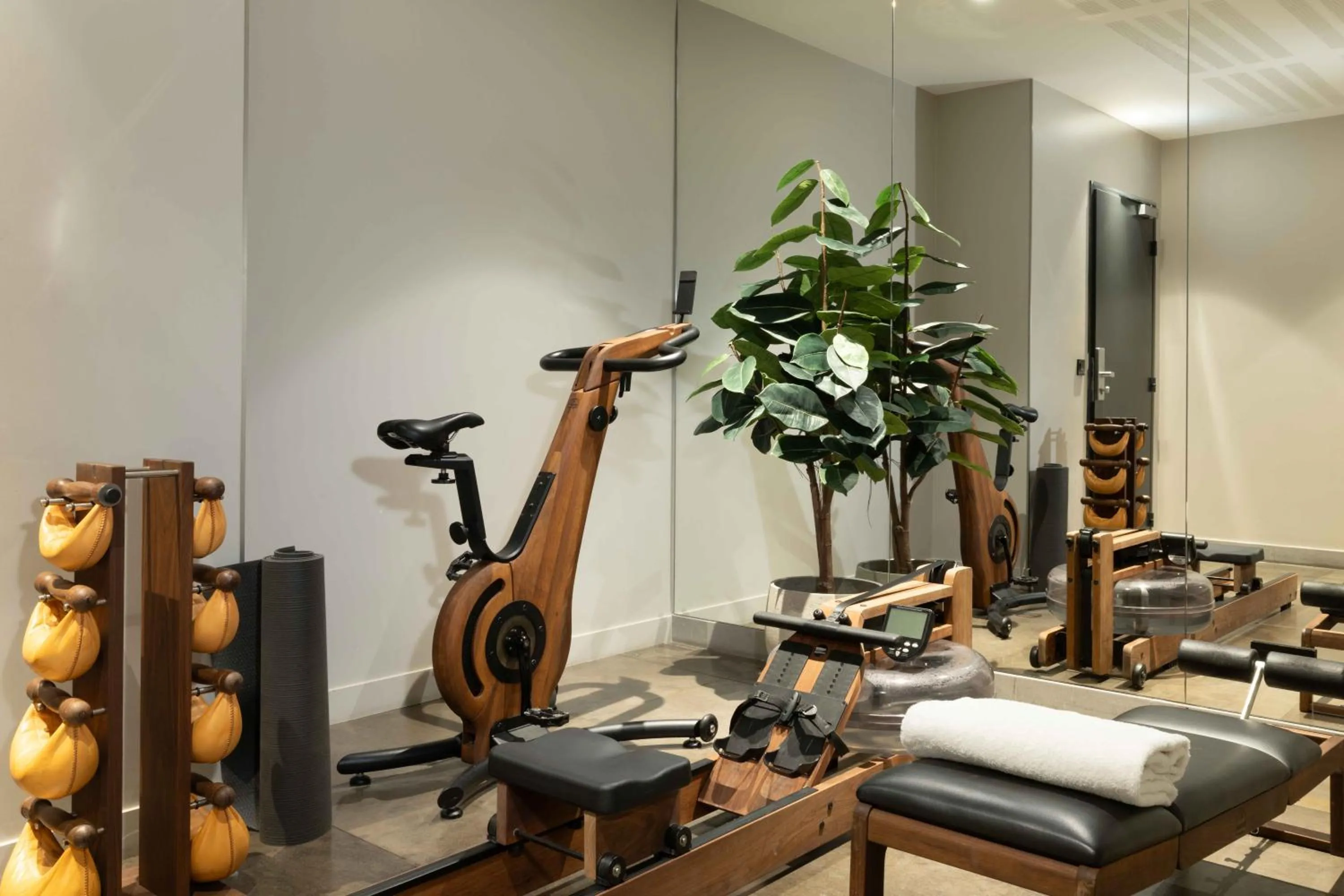 Fitness centre/facilities in Lyric Hotel Paris Opera