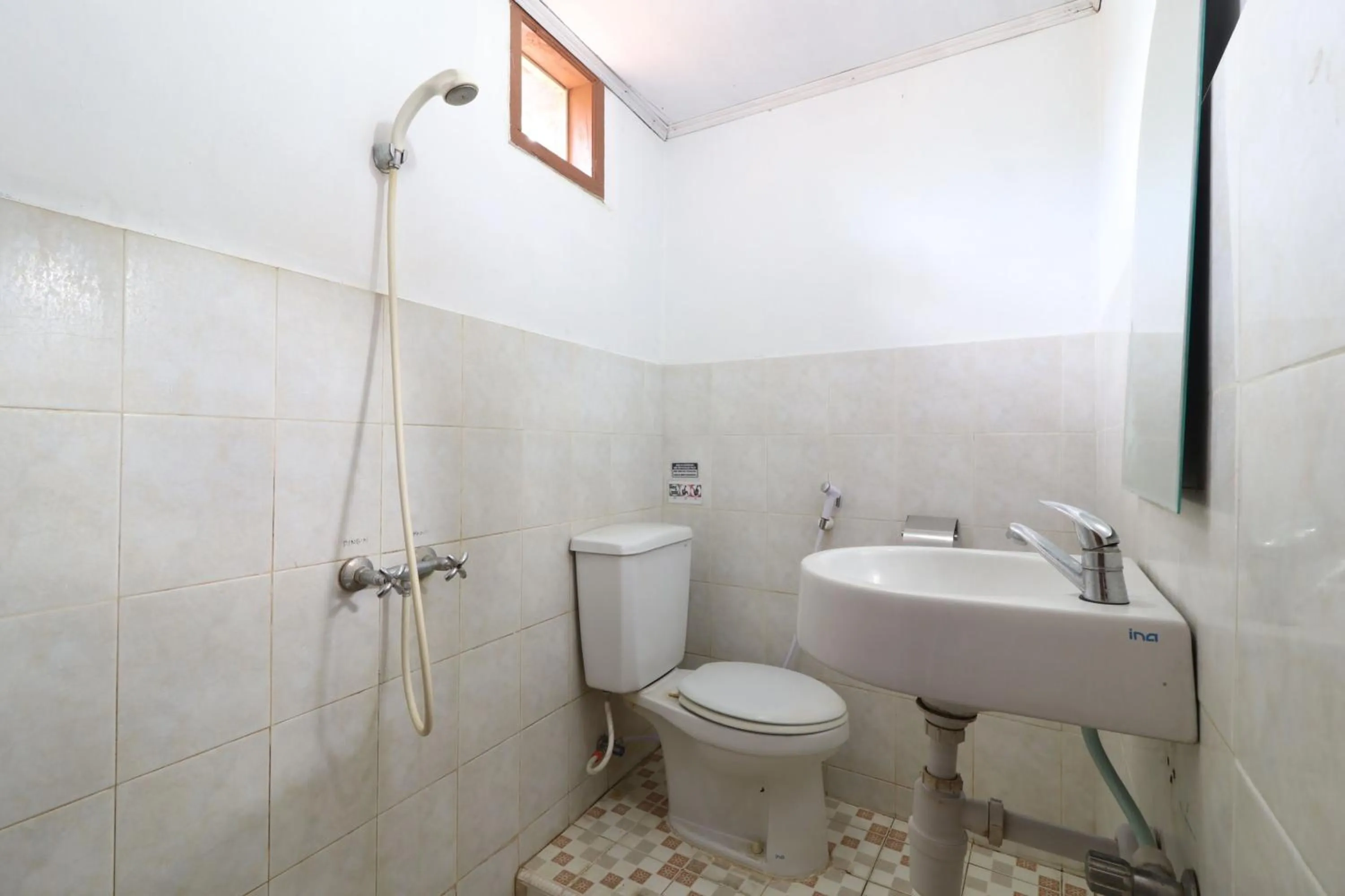 Bathroom in Kampung Pa'go Resort Hotel