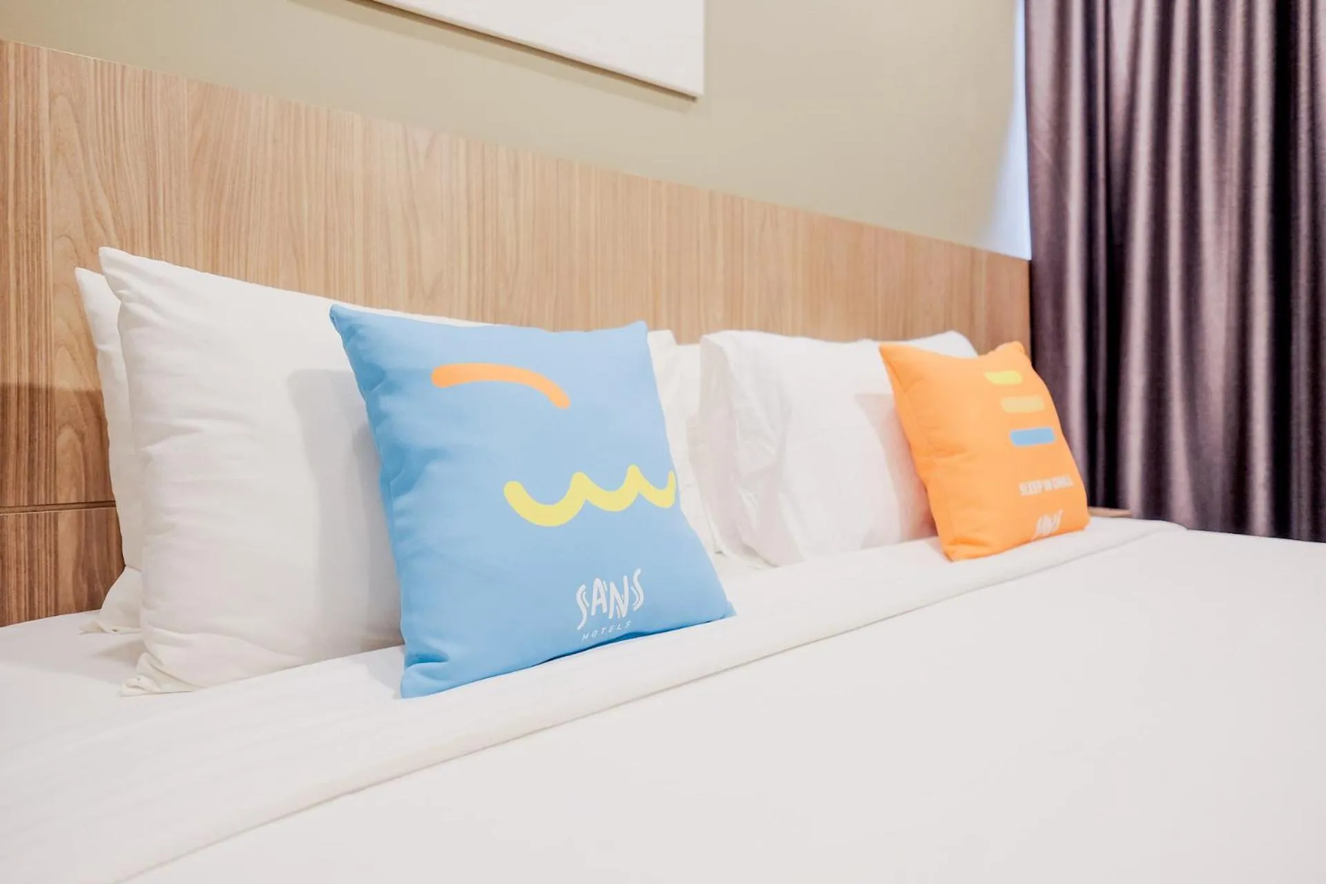 Bedroom, Bed in Sans Hotel Puri Indah Jakarta