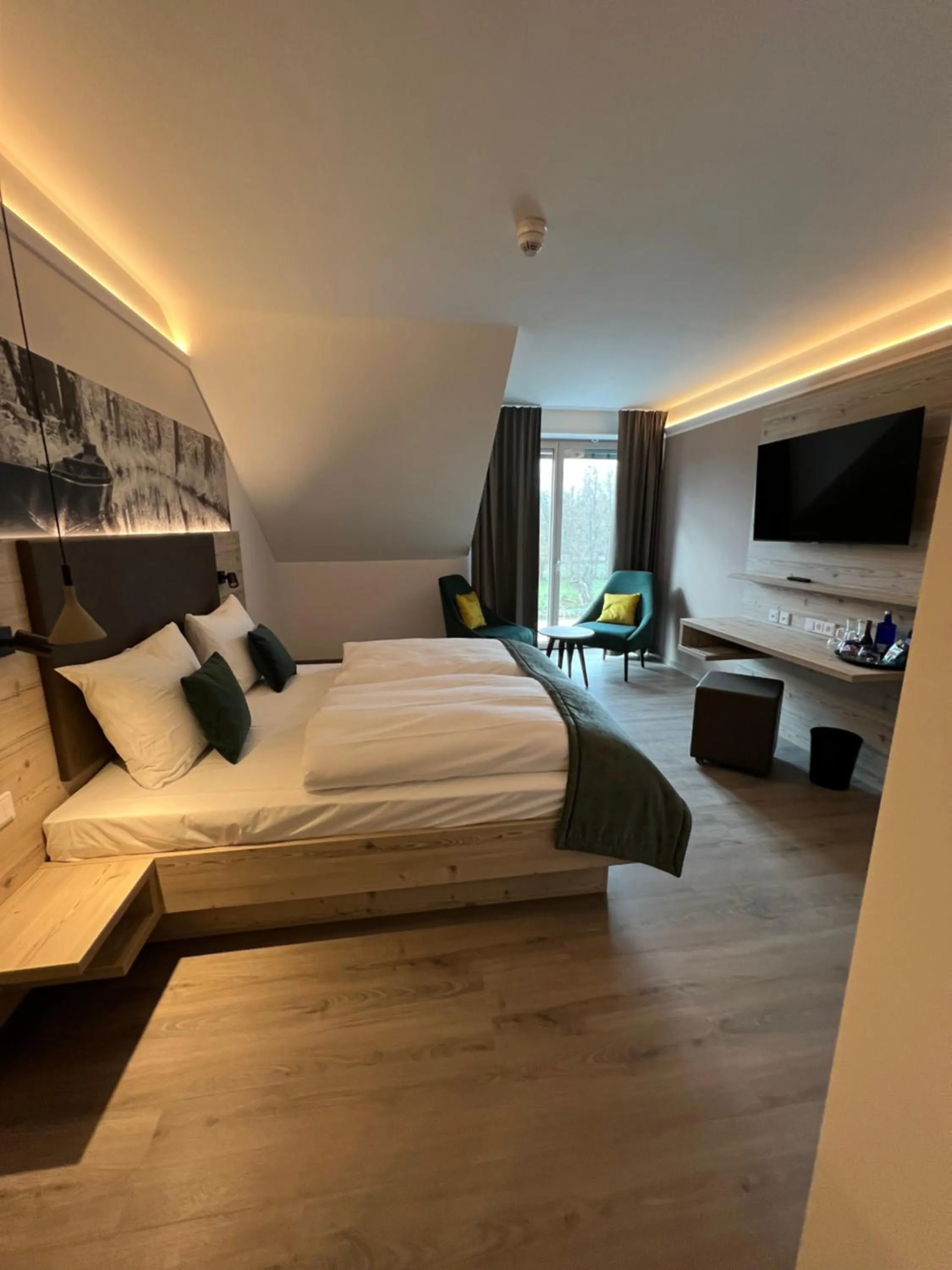 Photo of the whole room, Bed in Landhotel Burg im Spreewald - Resort & Spa