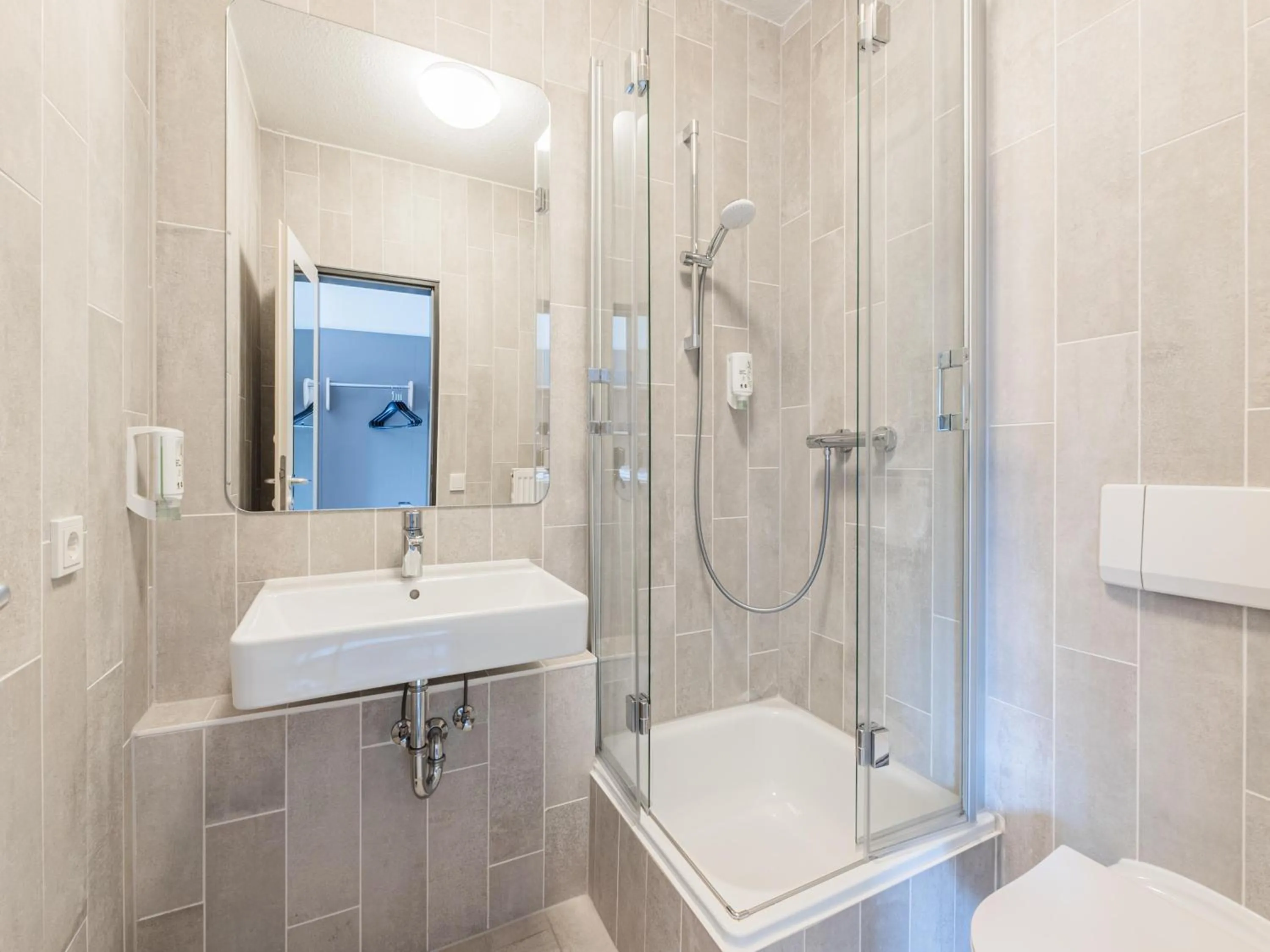 Shower in Best Western Hotel Rastatt