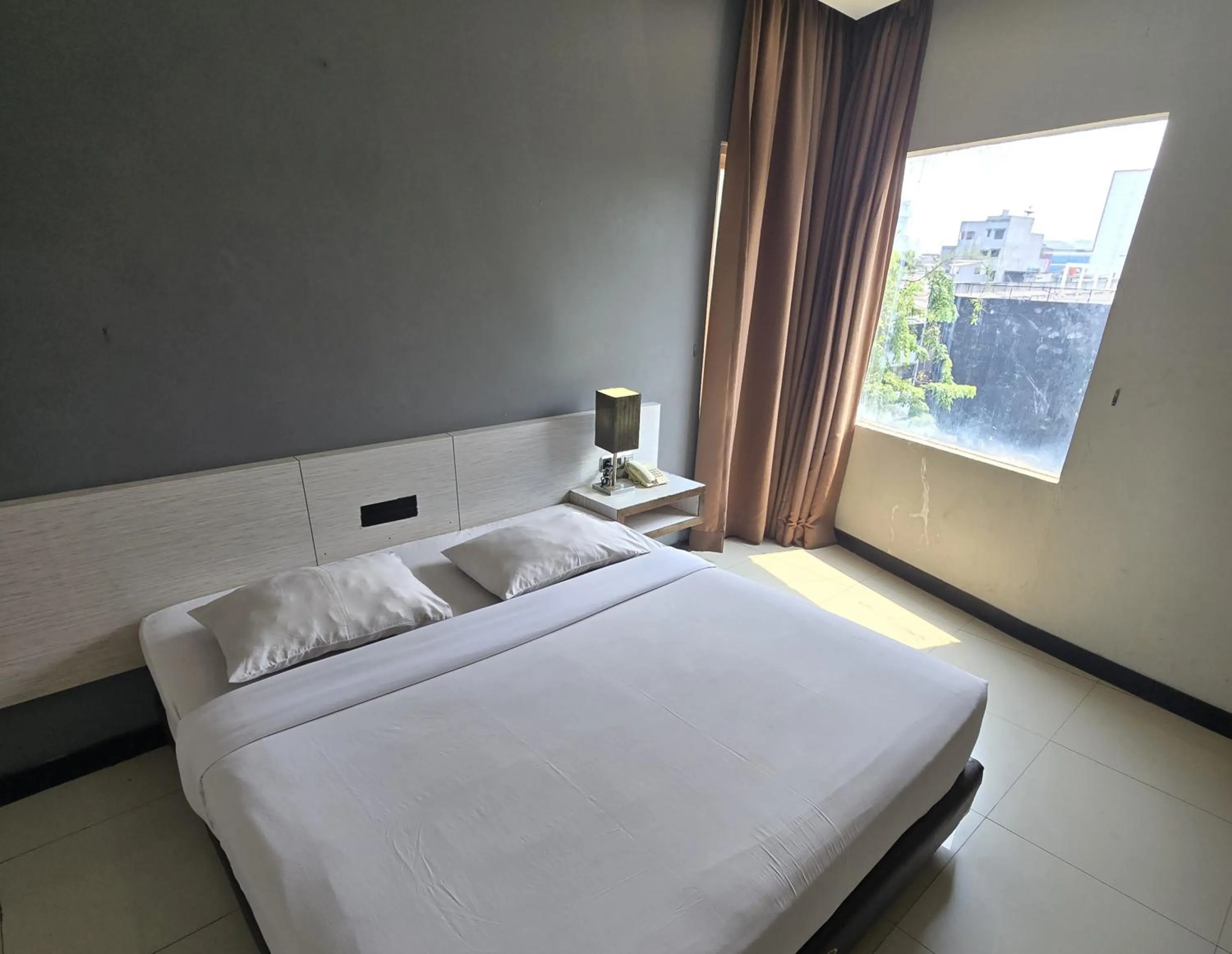 Bed in N3 Zainul Arifin Hotel