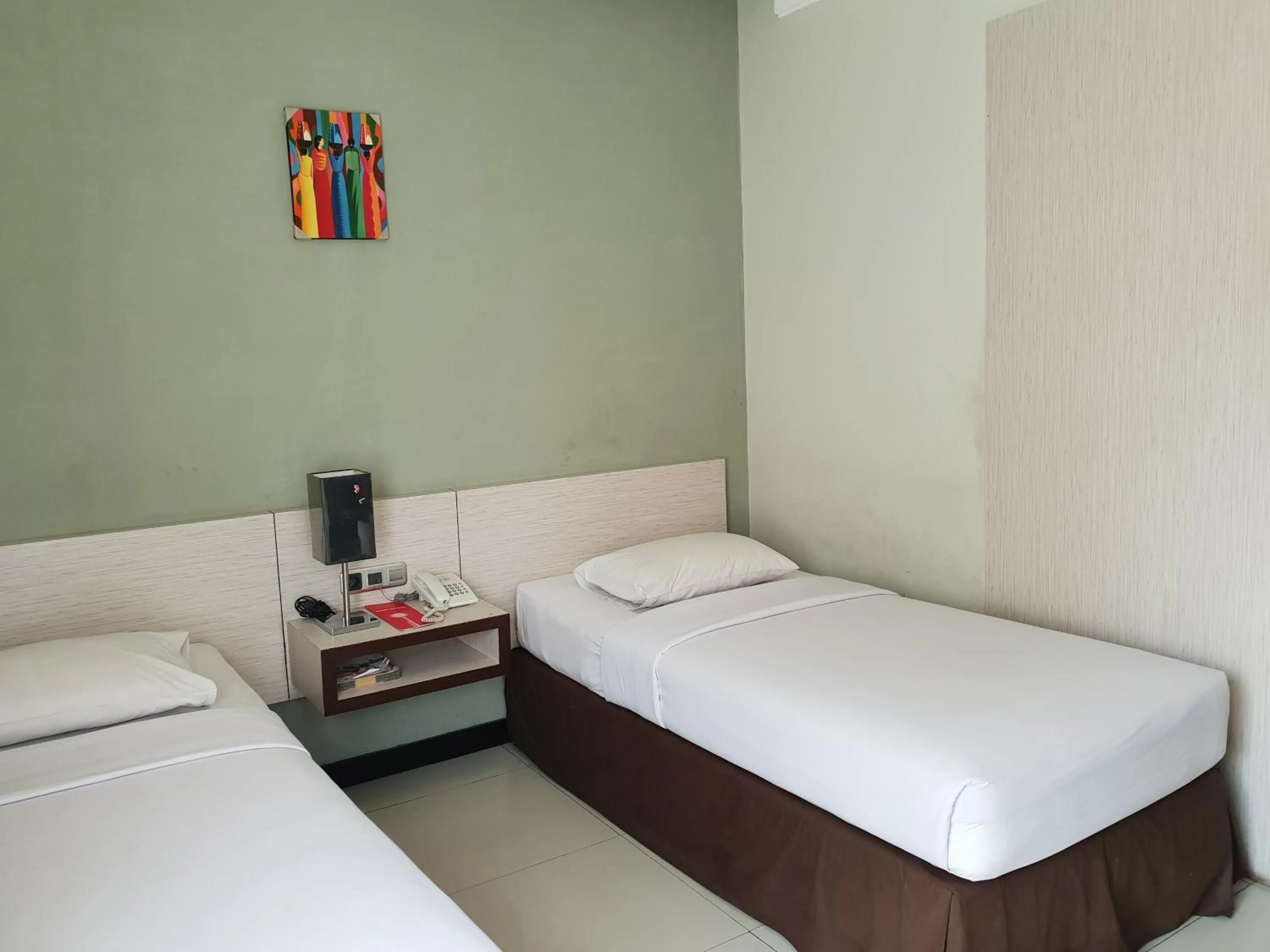 Bed in N3 Zainul Arifin Hotel