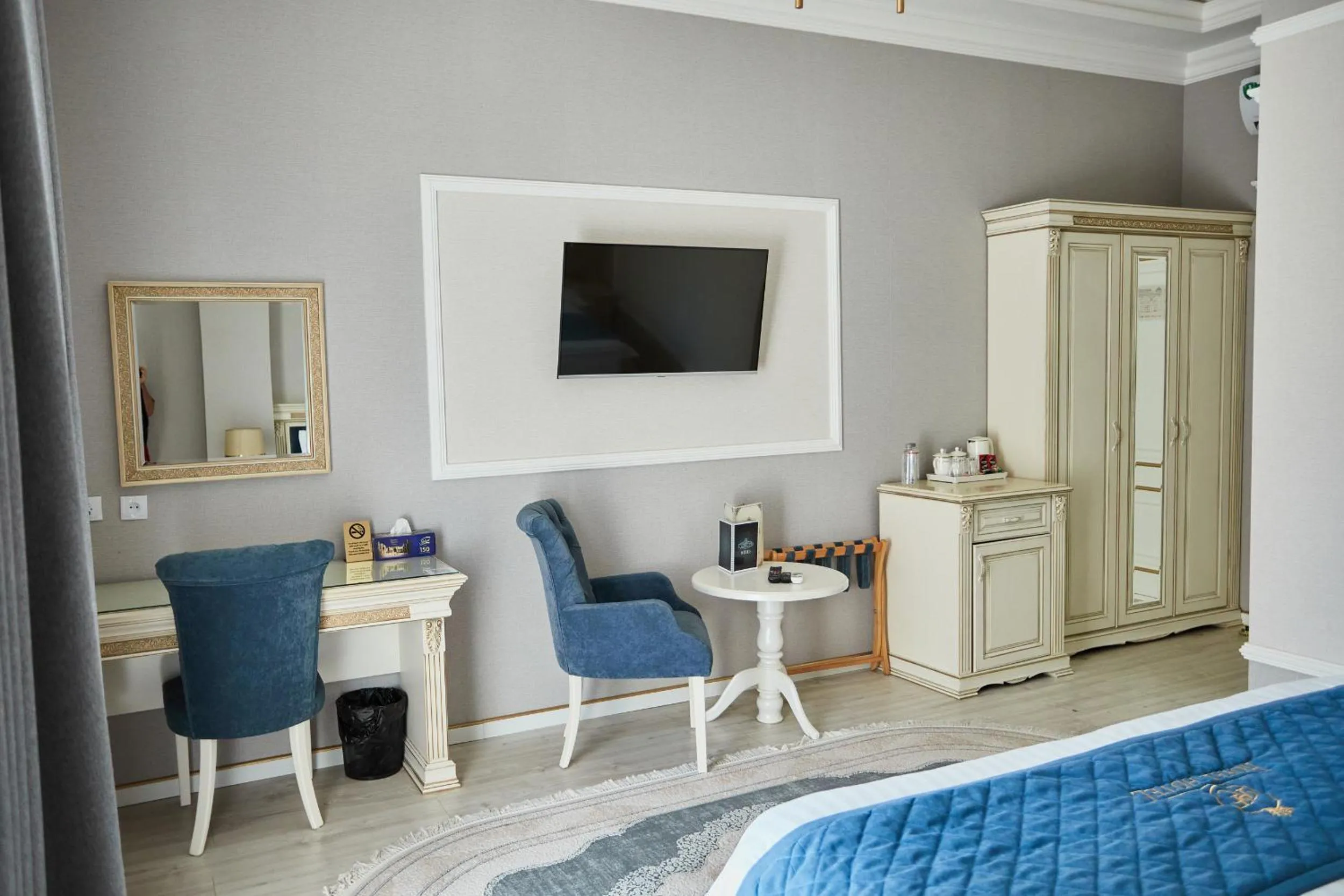 Photo of the whole room, Bed in Royal Hotel Samarkand