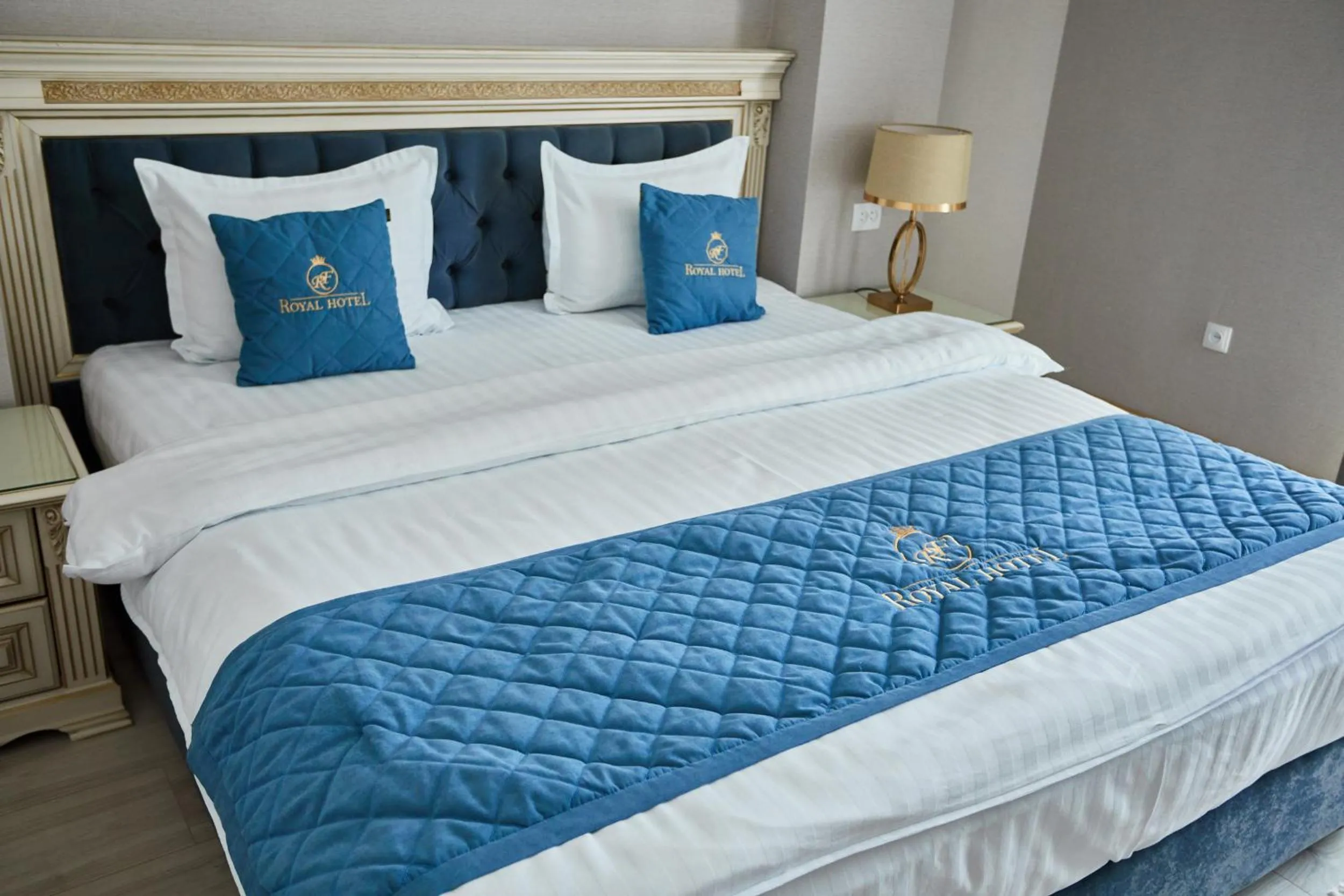 Photo of the whole room, Bed in Royal Hotel Samarkand